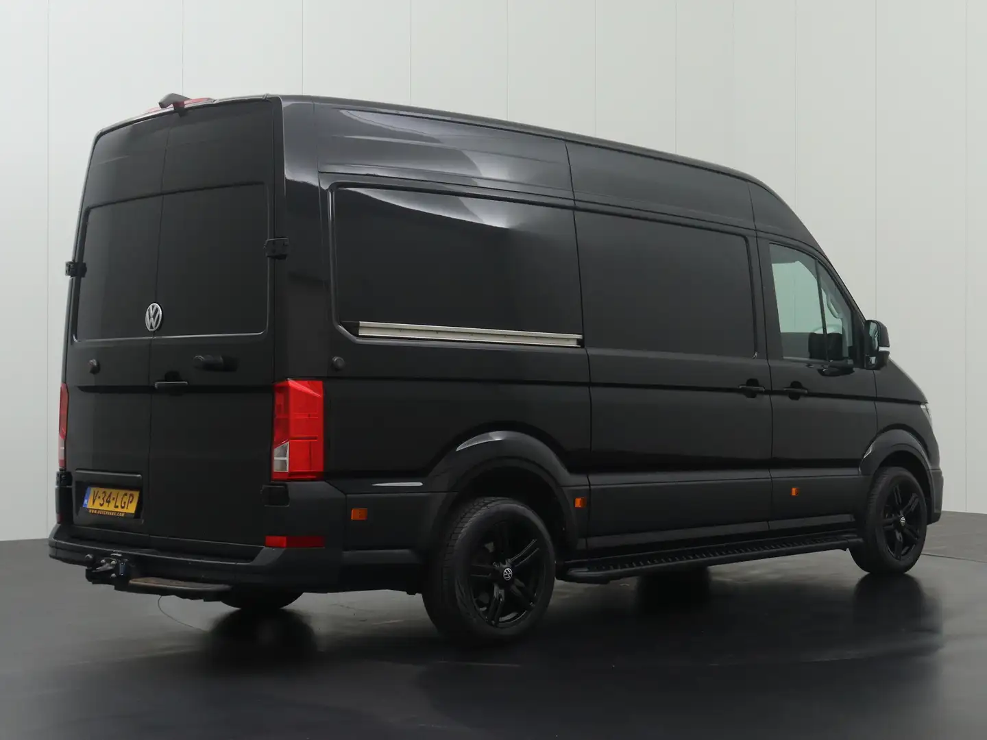 Volkswagen Crafter 2.0TDI 140PK L3H3 | 3000Kg Trekhaak Afneembaar | C Zwart - 2