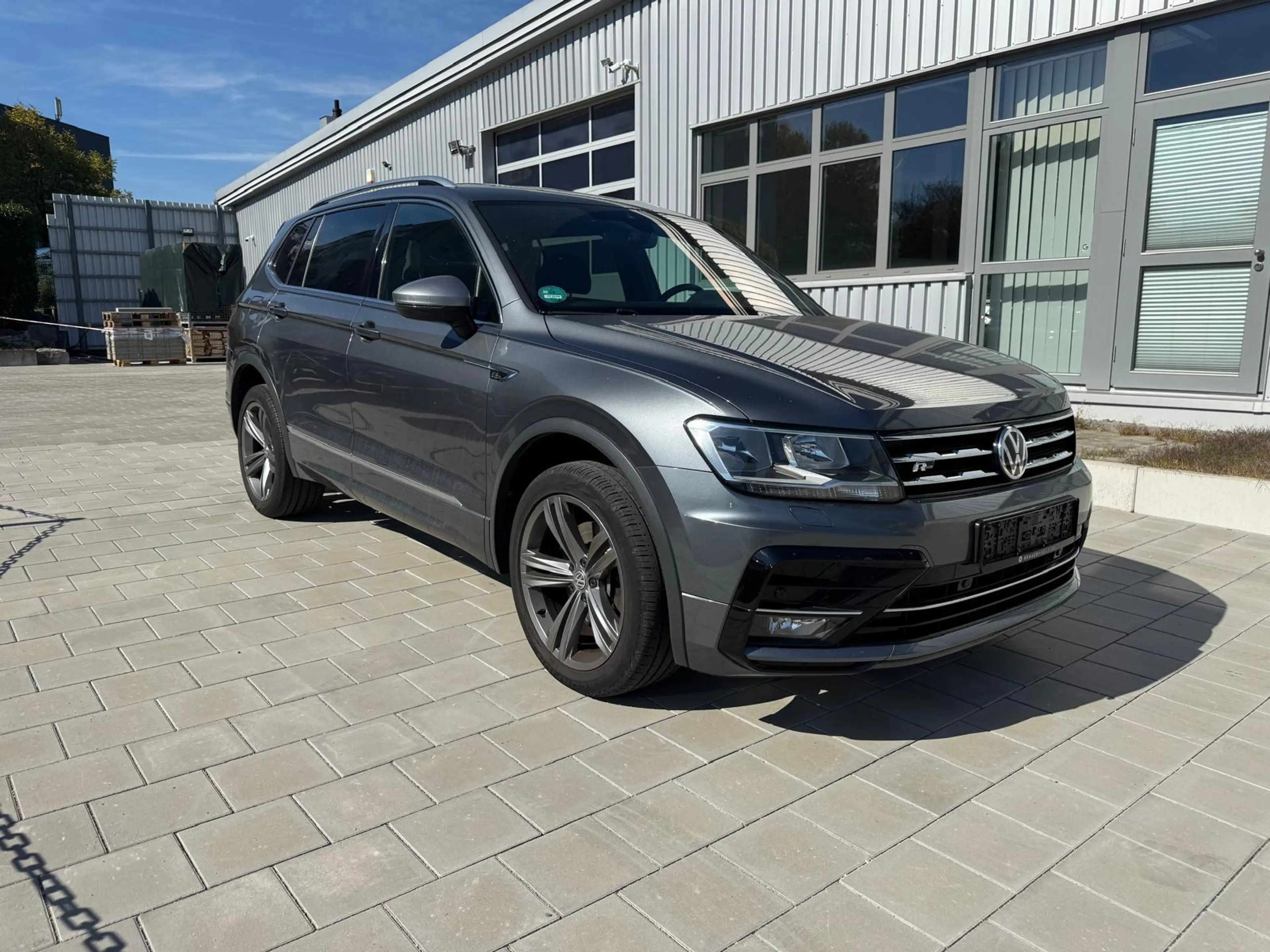 Volkswagen Tiguan Allspace R-Line 4Motion AHK Navi ACC
