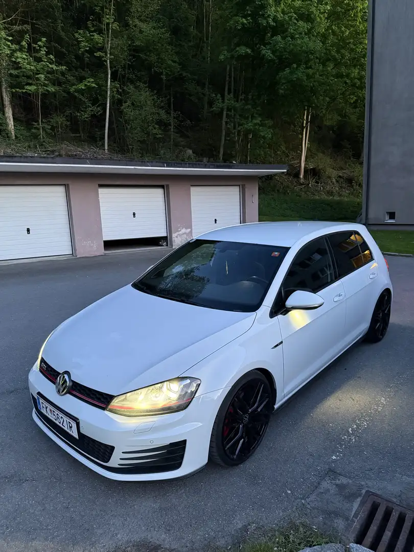 Volkswagen Golf GTI 2,0 TSI Weiß - 1