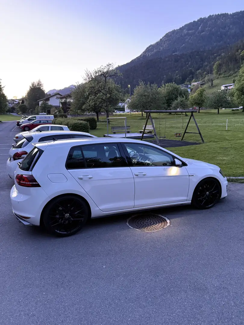 Volkswagen Golf GTI 2,0 TSI Weiß - 2