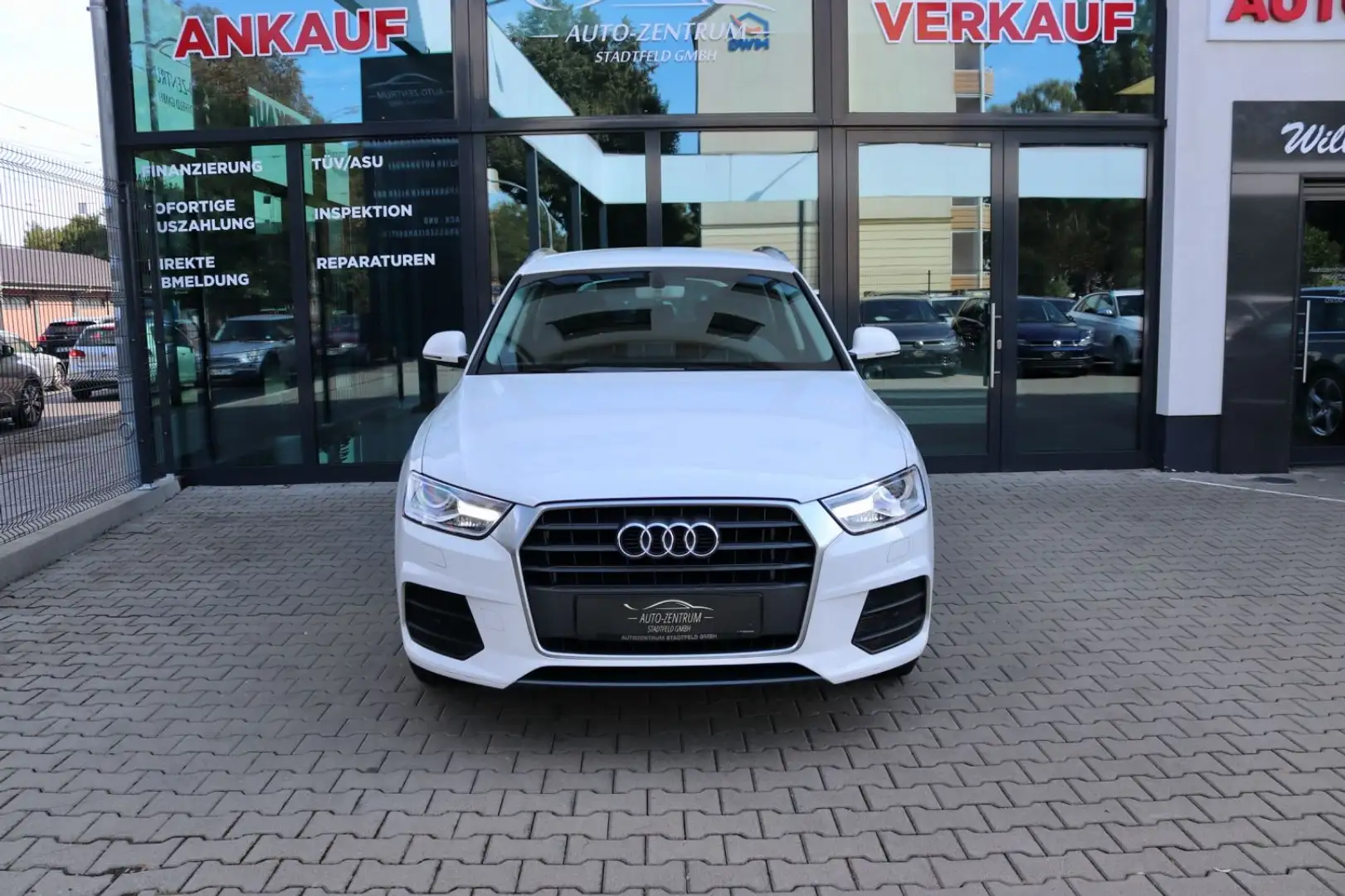 Audi Q3 sport Navi Xenon SHZ Klima MMI Automatik Blanc - 2