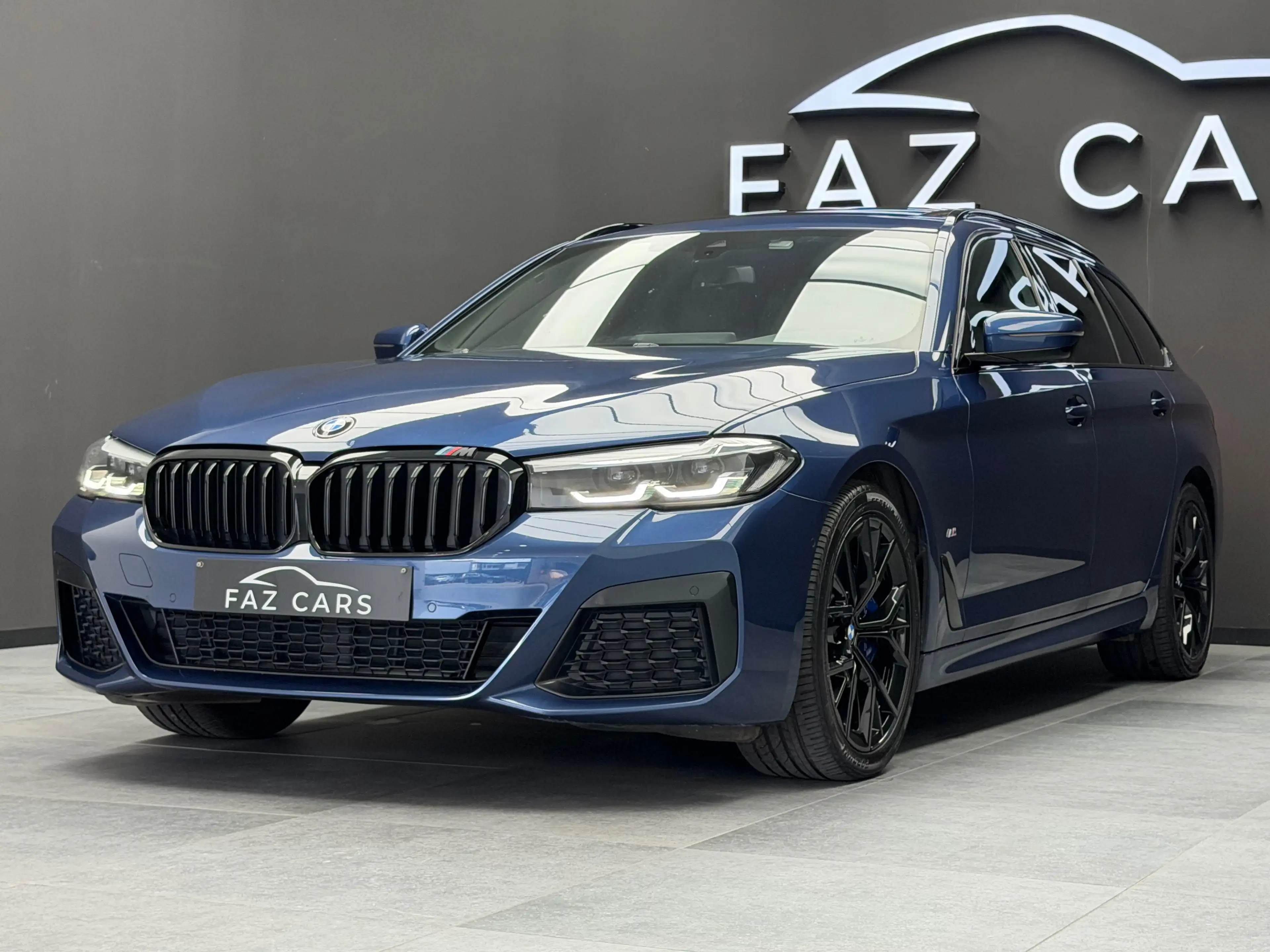 BMW 518 Touring dA * 1ER PROP + FACELIFT + PACK M + GARANTIE * — photo 2