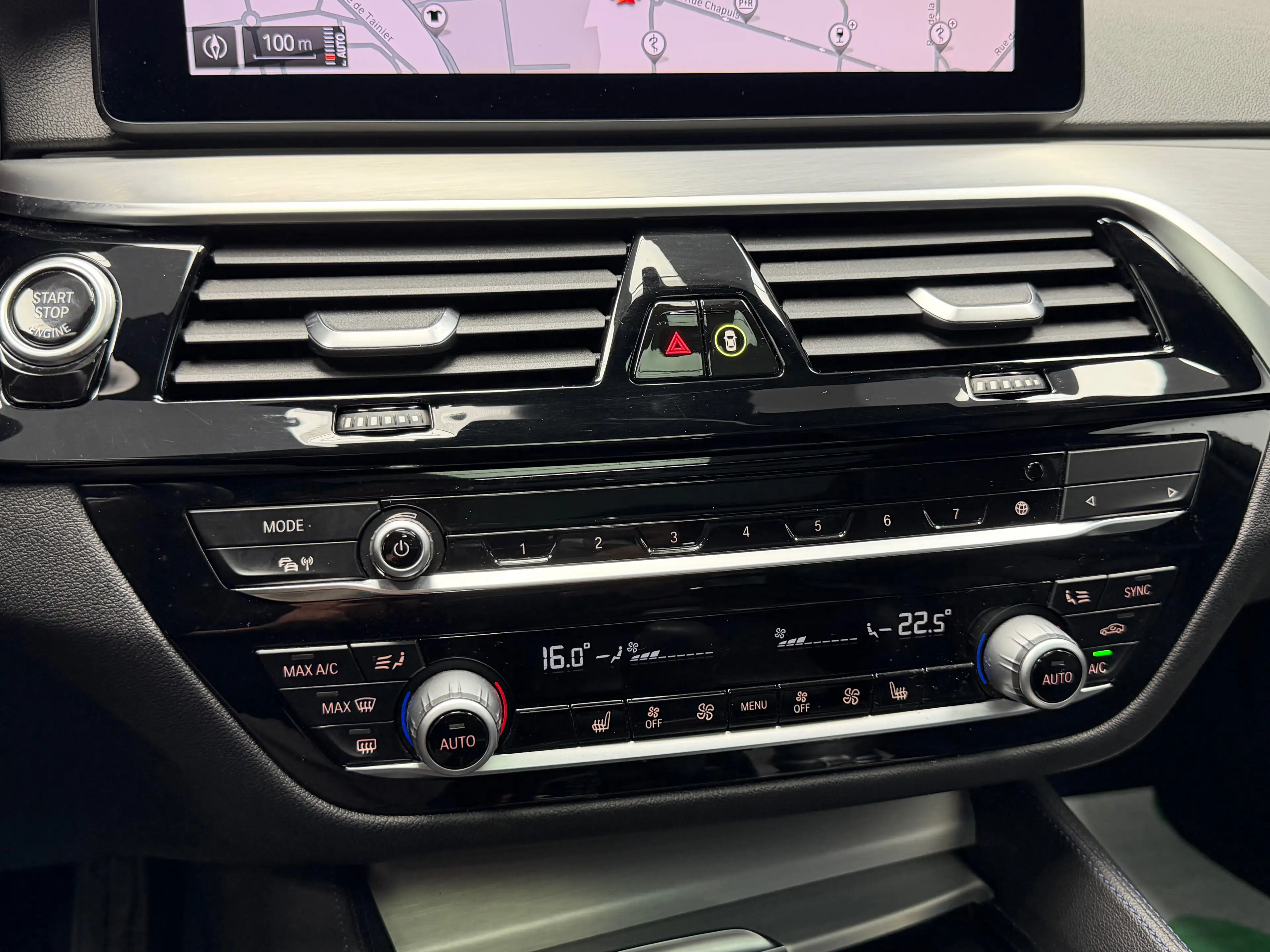 BMW 518 Touring dA * 1ER PROP + FACELIFT + PACK M + GARANTIE * — photo 14