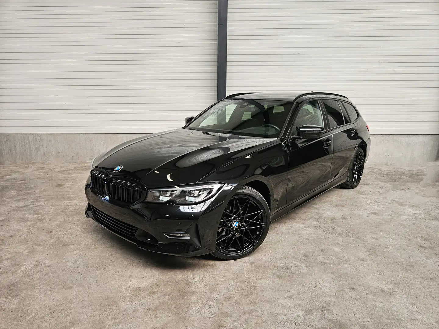BMW 316 ✖ 19' PACK M | CARPLAY |VIRTUAL COCKPIT| TVA ✔ Zwart - 1