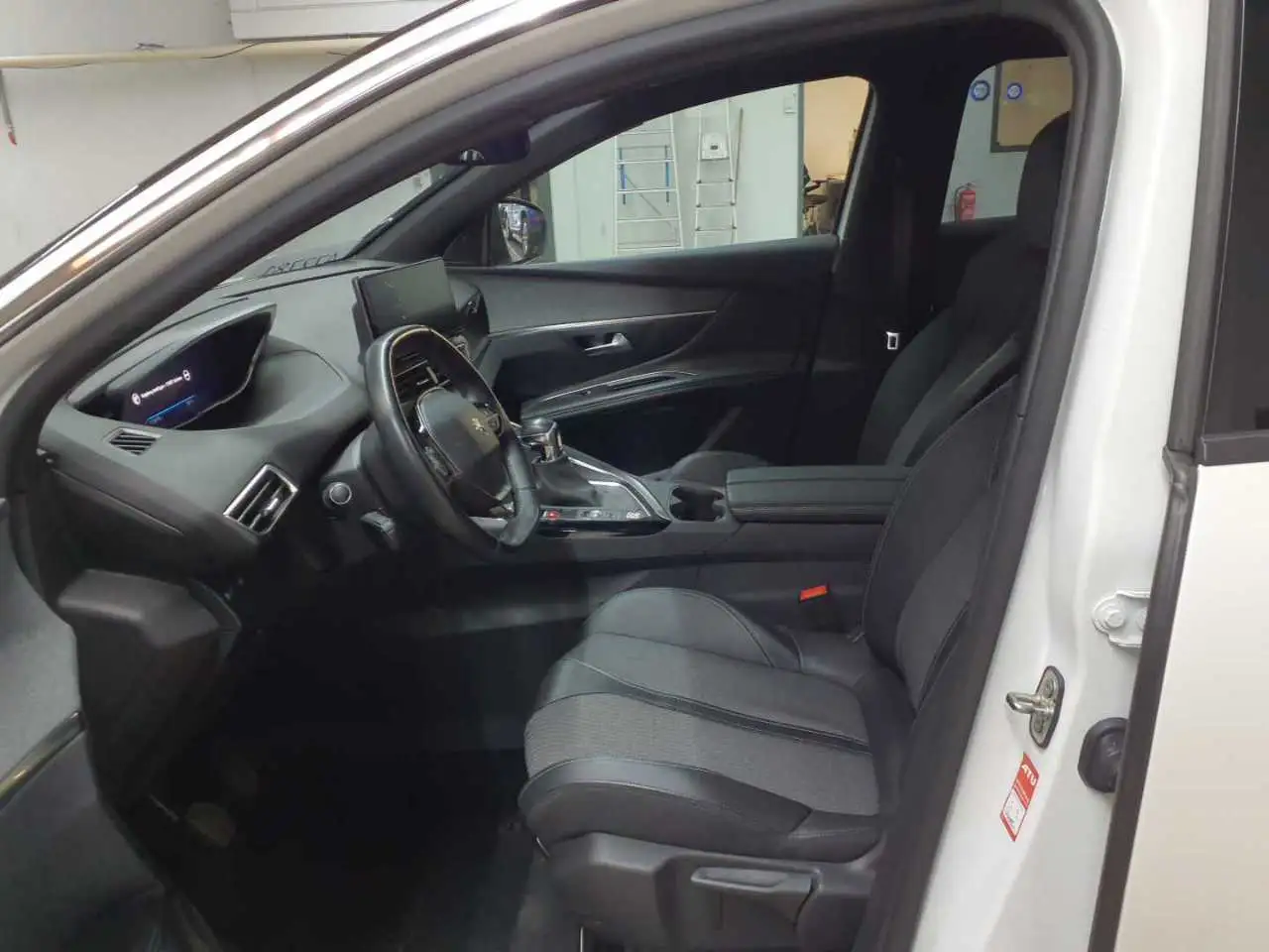 Peugeot 3008 PureTech 130 Allure Pack KAM NAV LED, миниатюра 7