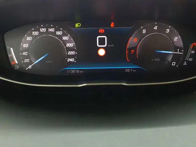 Peugeot 3008 view 11
