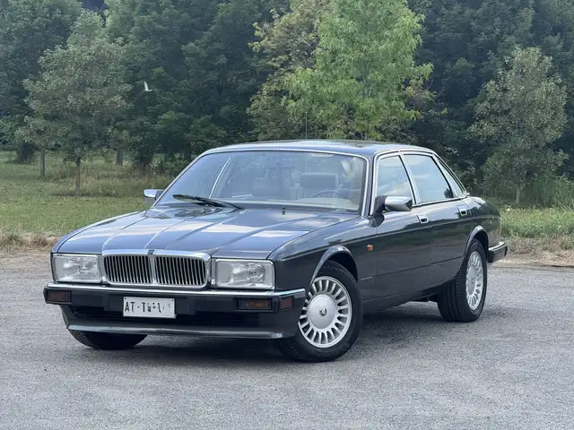 Jaguar XJ40 SOVEREIGN - ASI + CRS a libretto - Perfetta