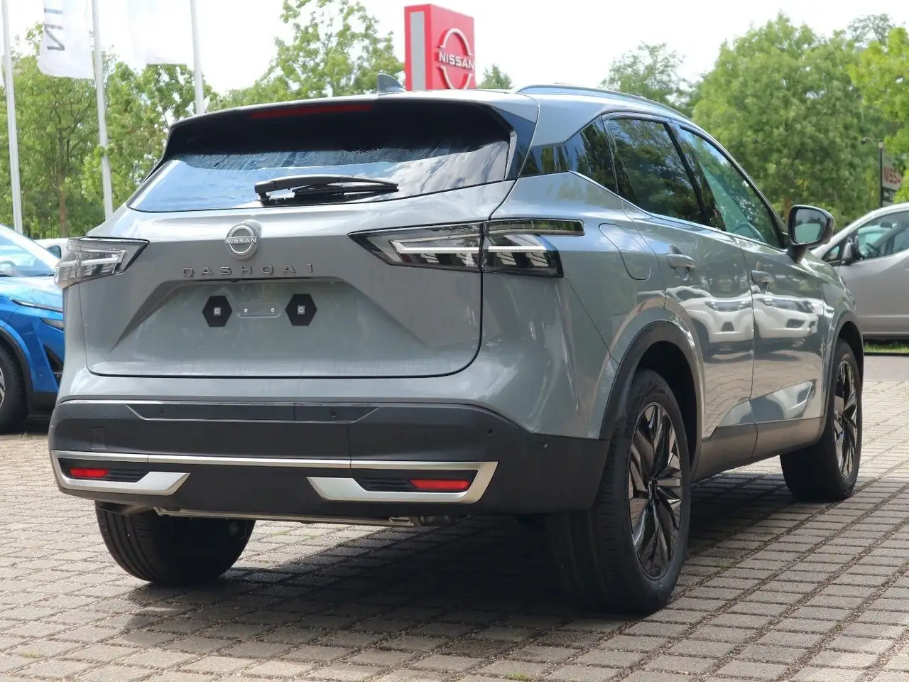 Nissan Qashqai 1.3DIG-T MHEV 158PS TEKNA 4x4 Navi Pano 7