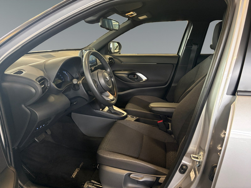 Toyota Yaris Cross 1.5 Hybrid Team D MATRIX/PDC/CARPLAY — photo 10