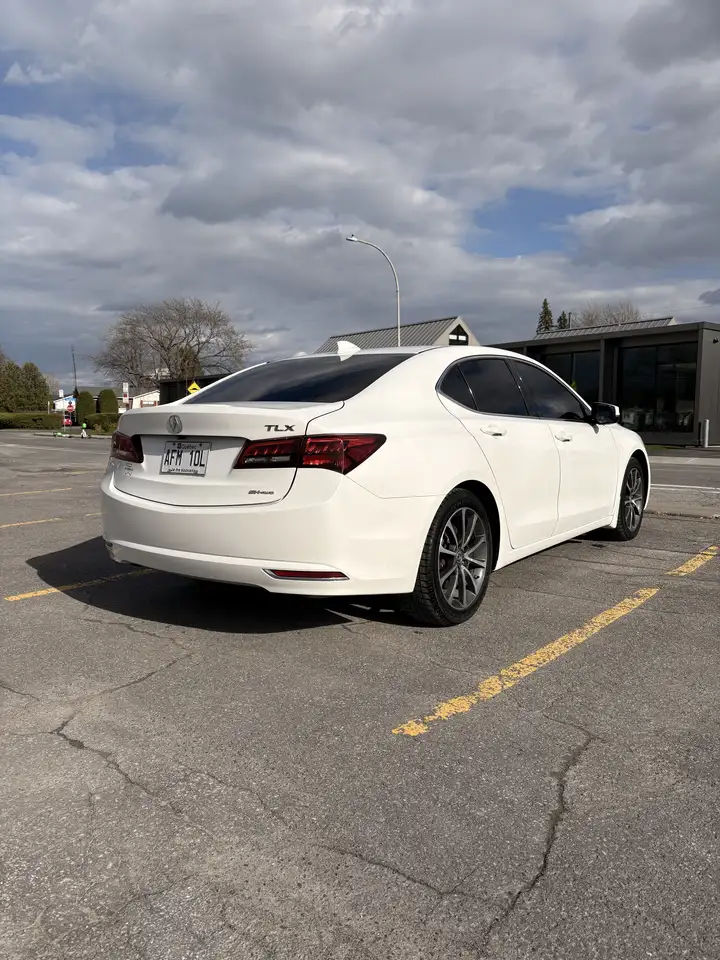Acura TLX снимка Acura TLX