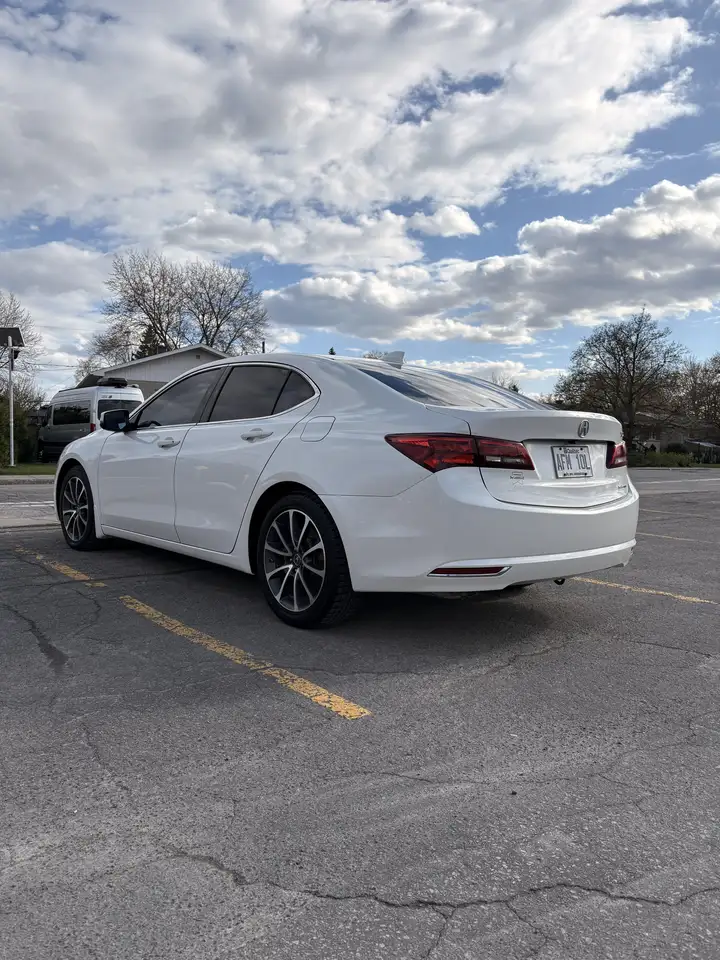 Acura TLX снимка Acura TLX