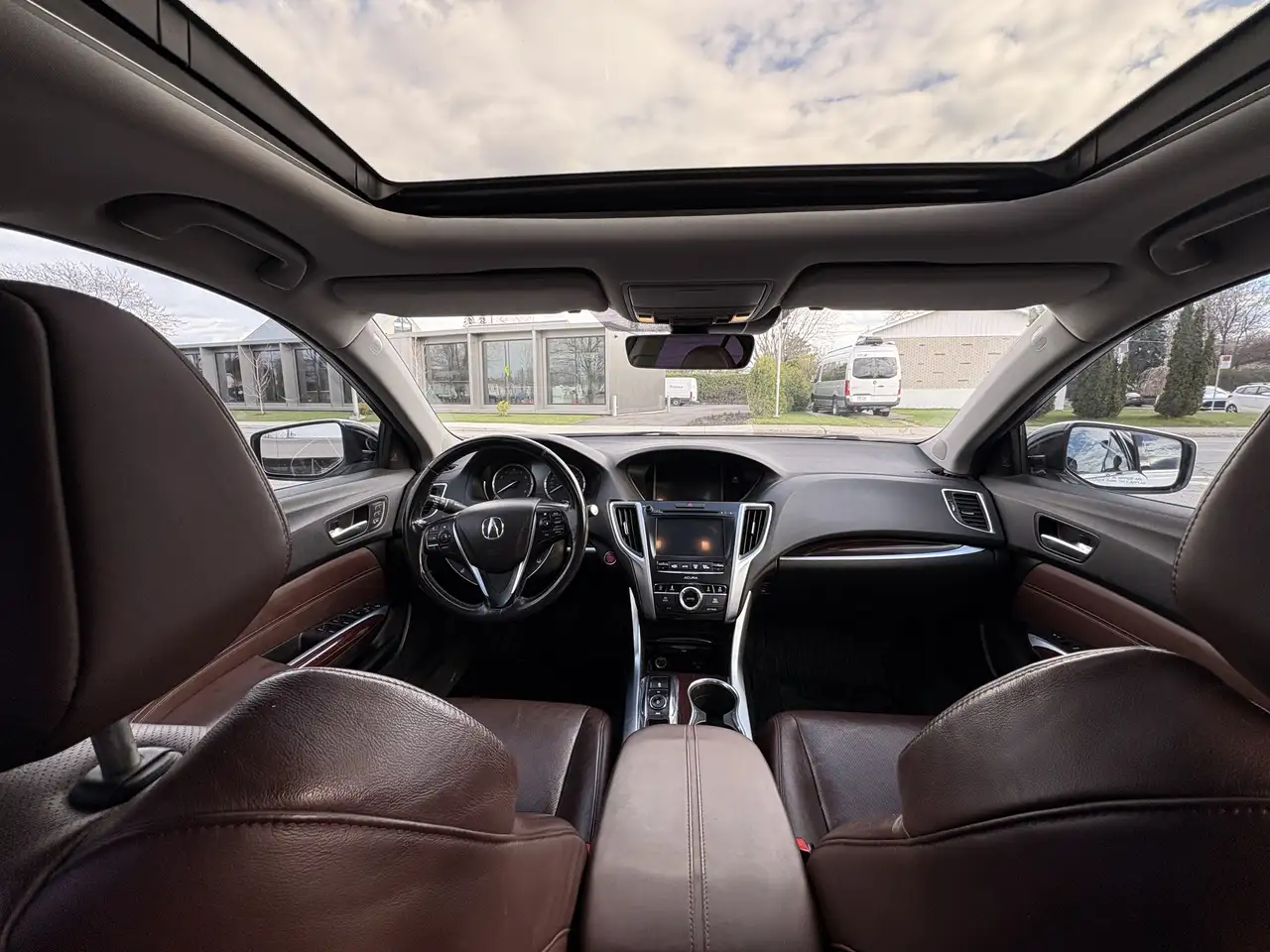 Acura TLX снимка Acura TLX