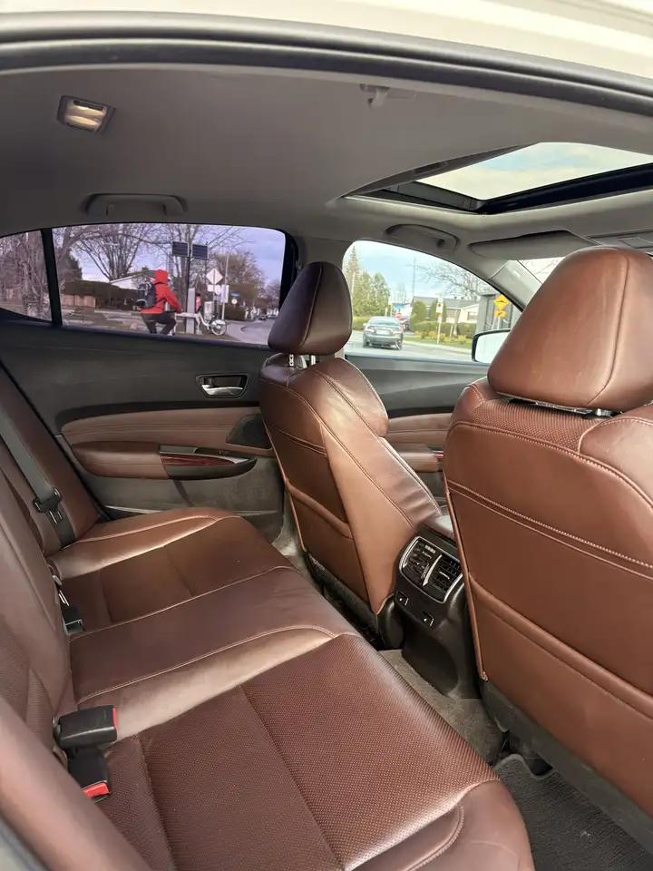 Acura TLX снимка Acura TLX