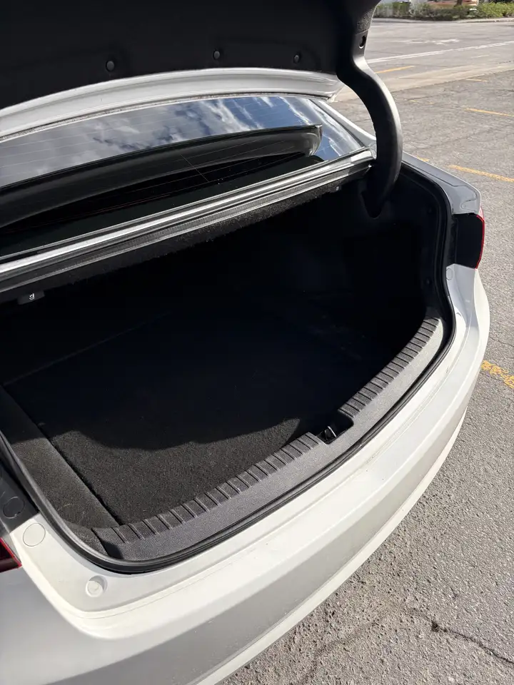 Acura TLX снимка Acura TLX