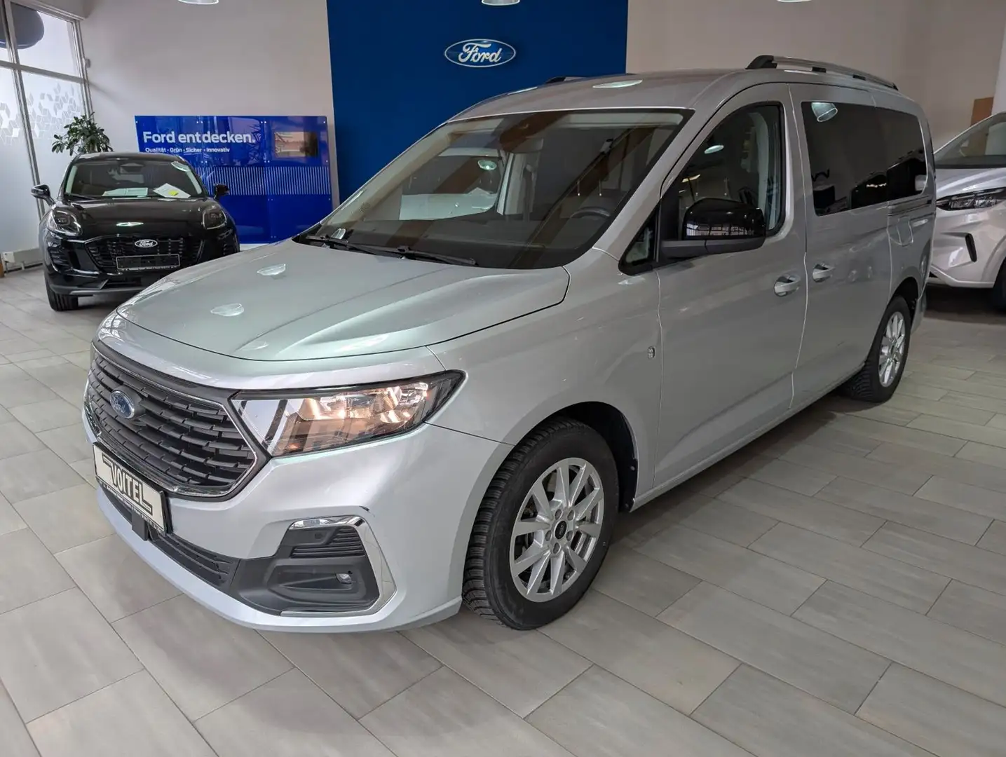 Ford Grand Tourneo Connect Titanium Plateado - 1