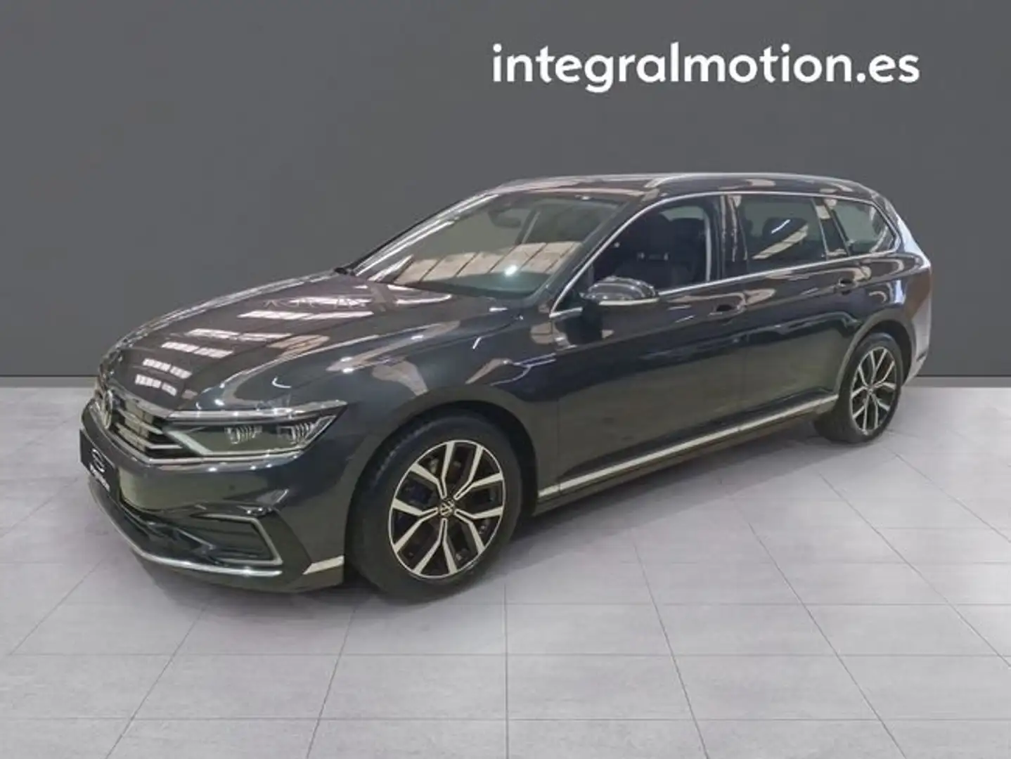 Volkswagen Passat Variant GTE 1.4 TSI e-Power Gris - 1