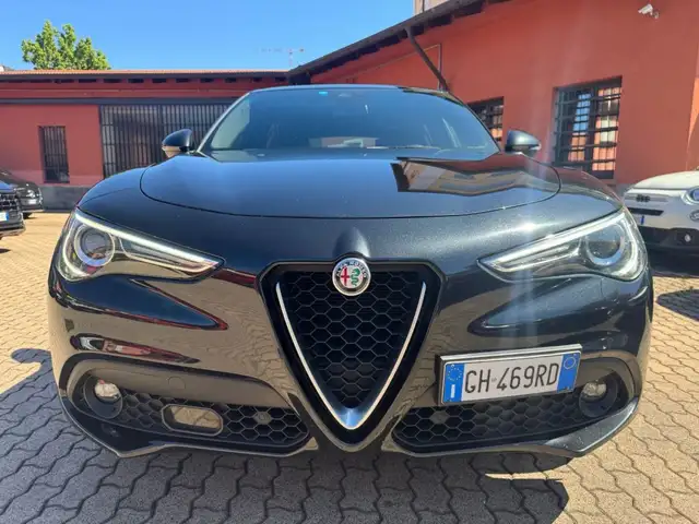 Alfa Romeo Stelvio view 2