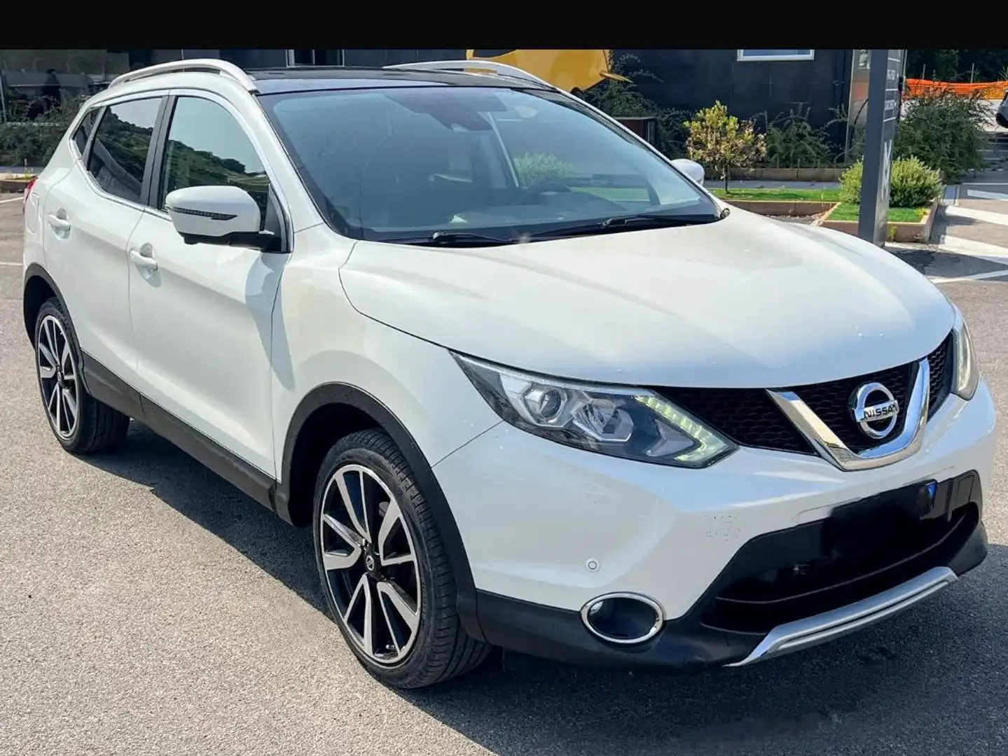 Nissan Qashqai tekns Bianco - 1