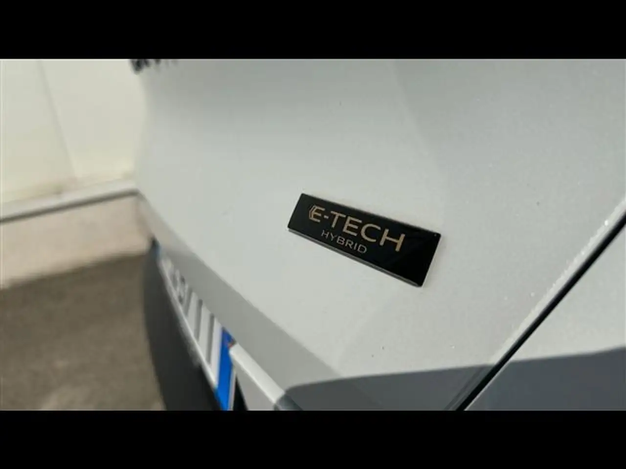 Renault Captur 1.6 E-Tech full hybrid Techno 145cv auto 5