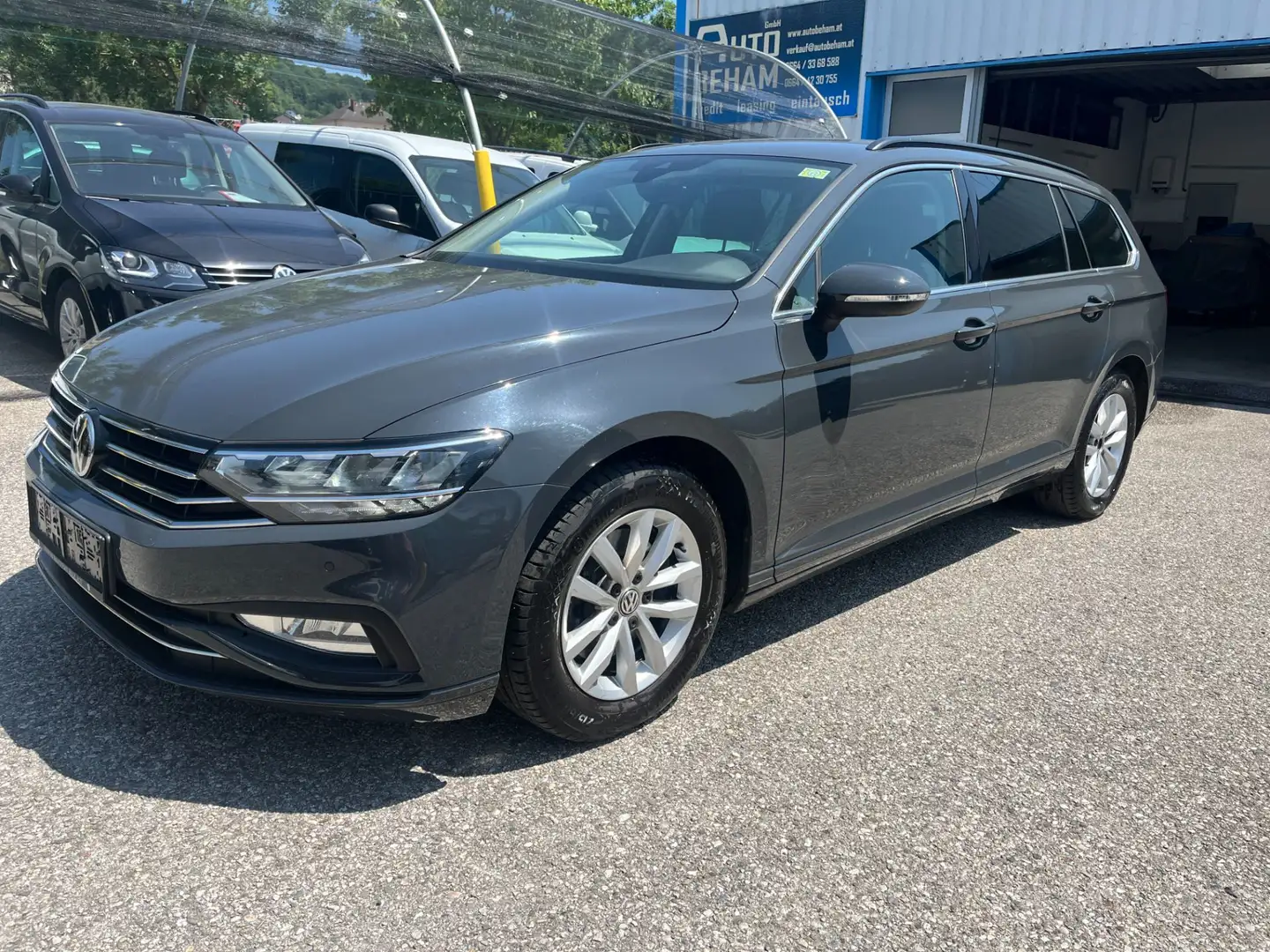 Volkswagen Passat Variant Business 2,0 SCR TDI DSG LED-ACC-Carplay Grau - 1