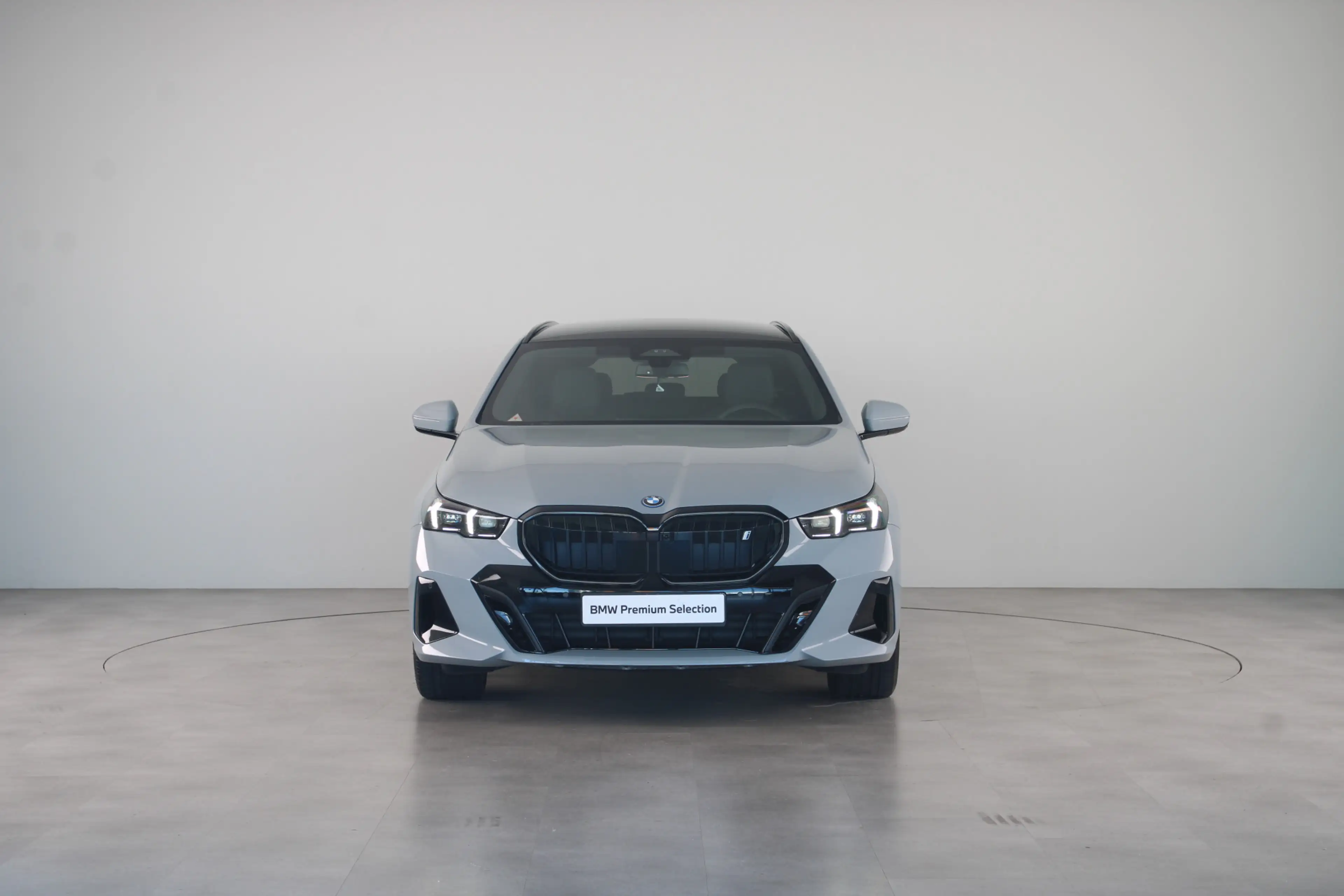 BMW i5 eDrive40 Touring M Sport Pro — photo 7
