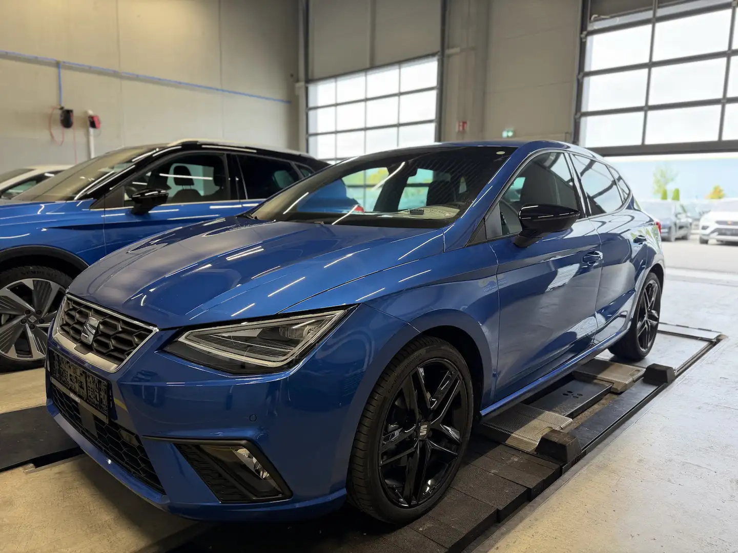 SEAT Ibiza 1.0TSI DSG FR Kamera 18´´ Alcantara LED Blau - 1