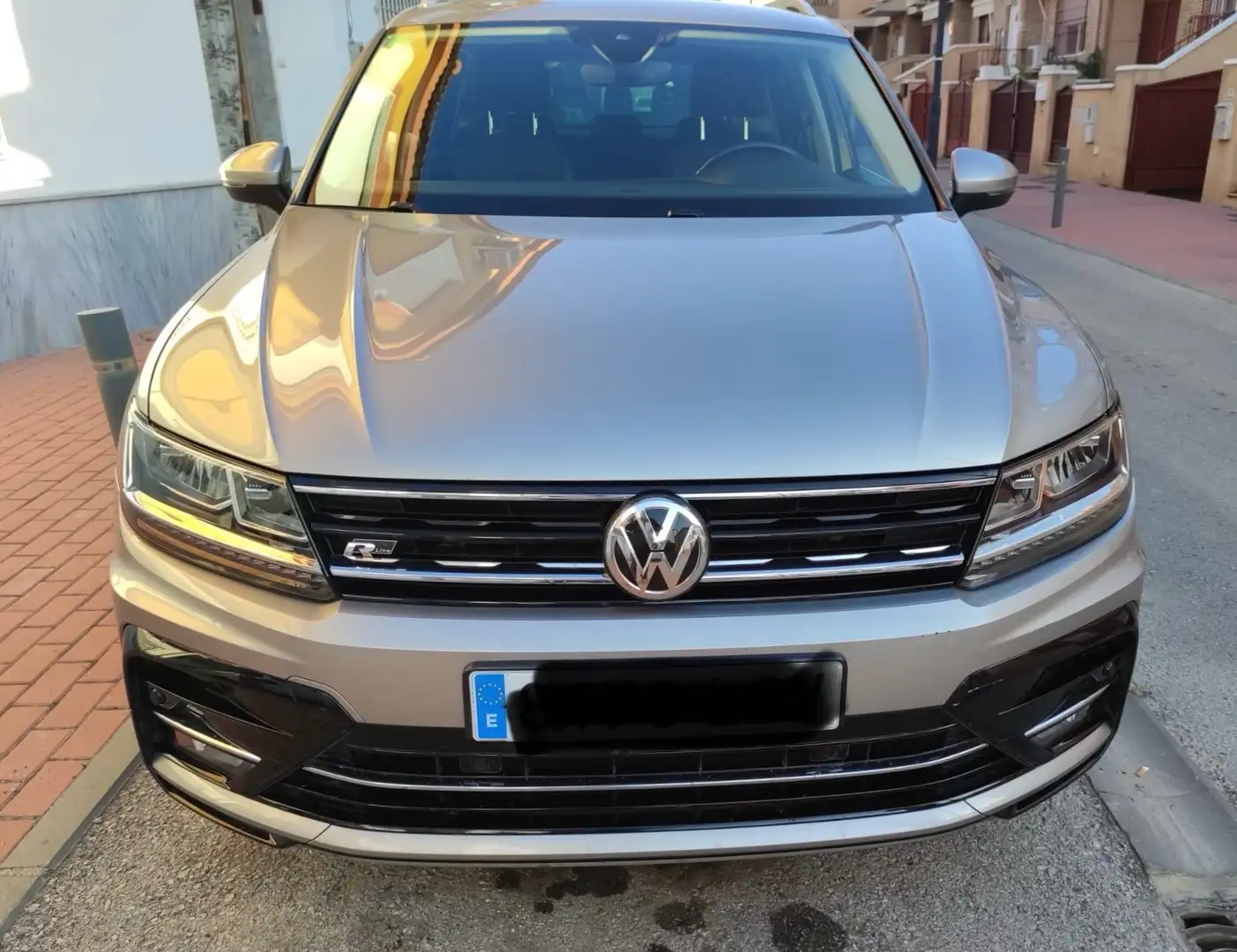 Volkswagen Tiguan Tiguan 2.0TDI Advance 110kW (4.75) Advance Plateado - 2