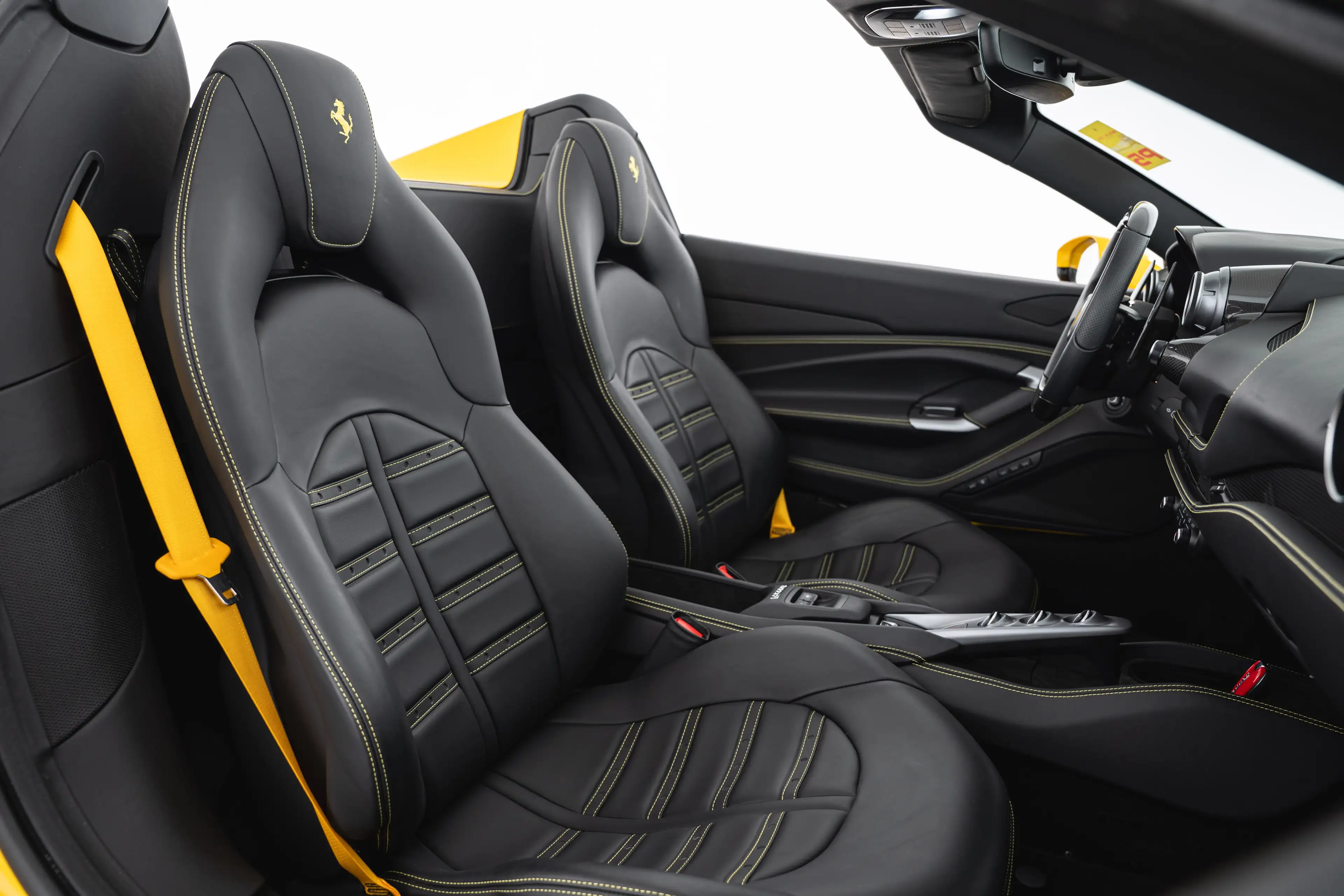 Ferrari F8 Spider — photo 13