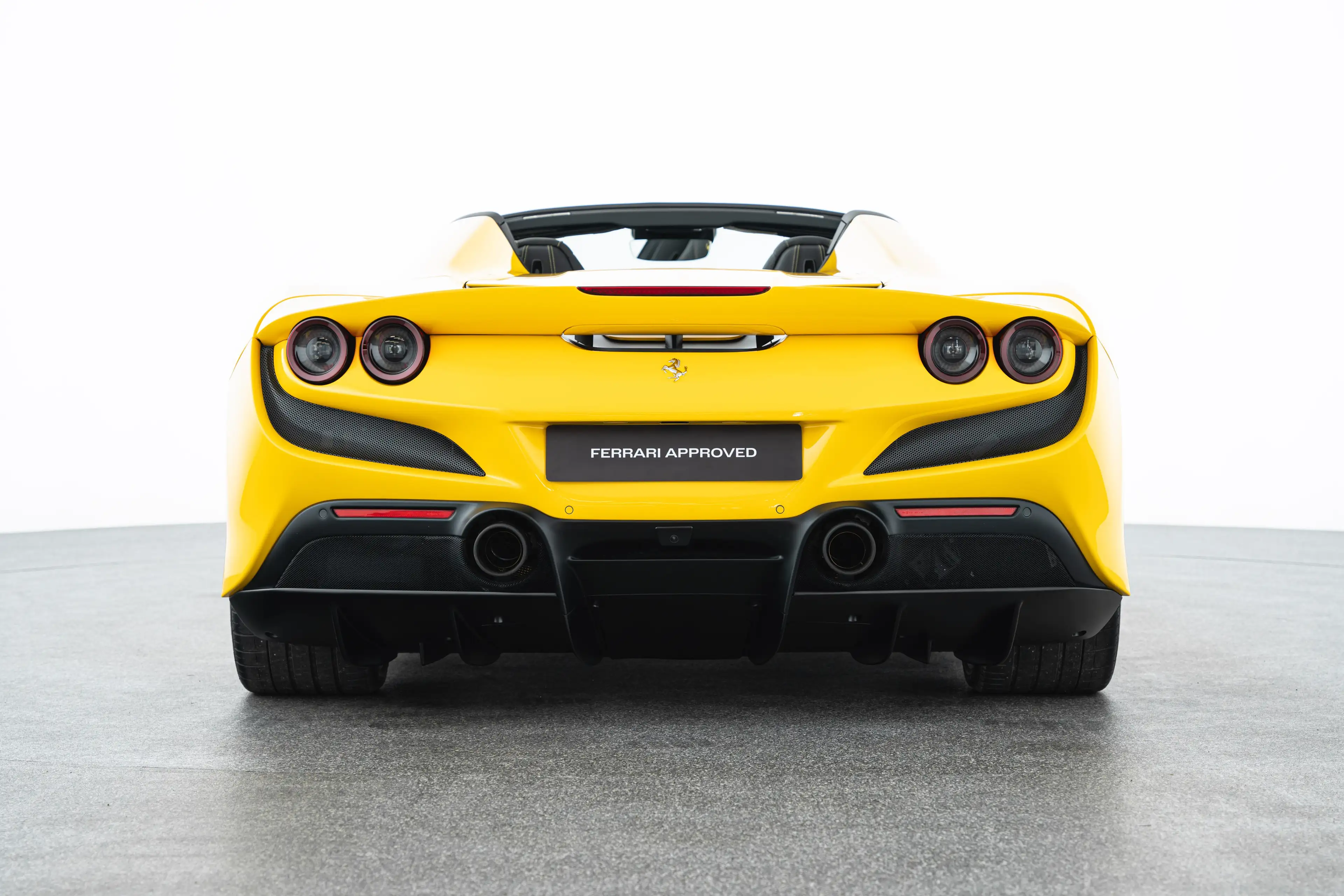 Ferrari F8 Spider — photo 6