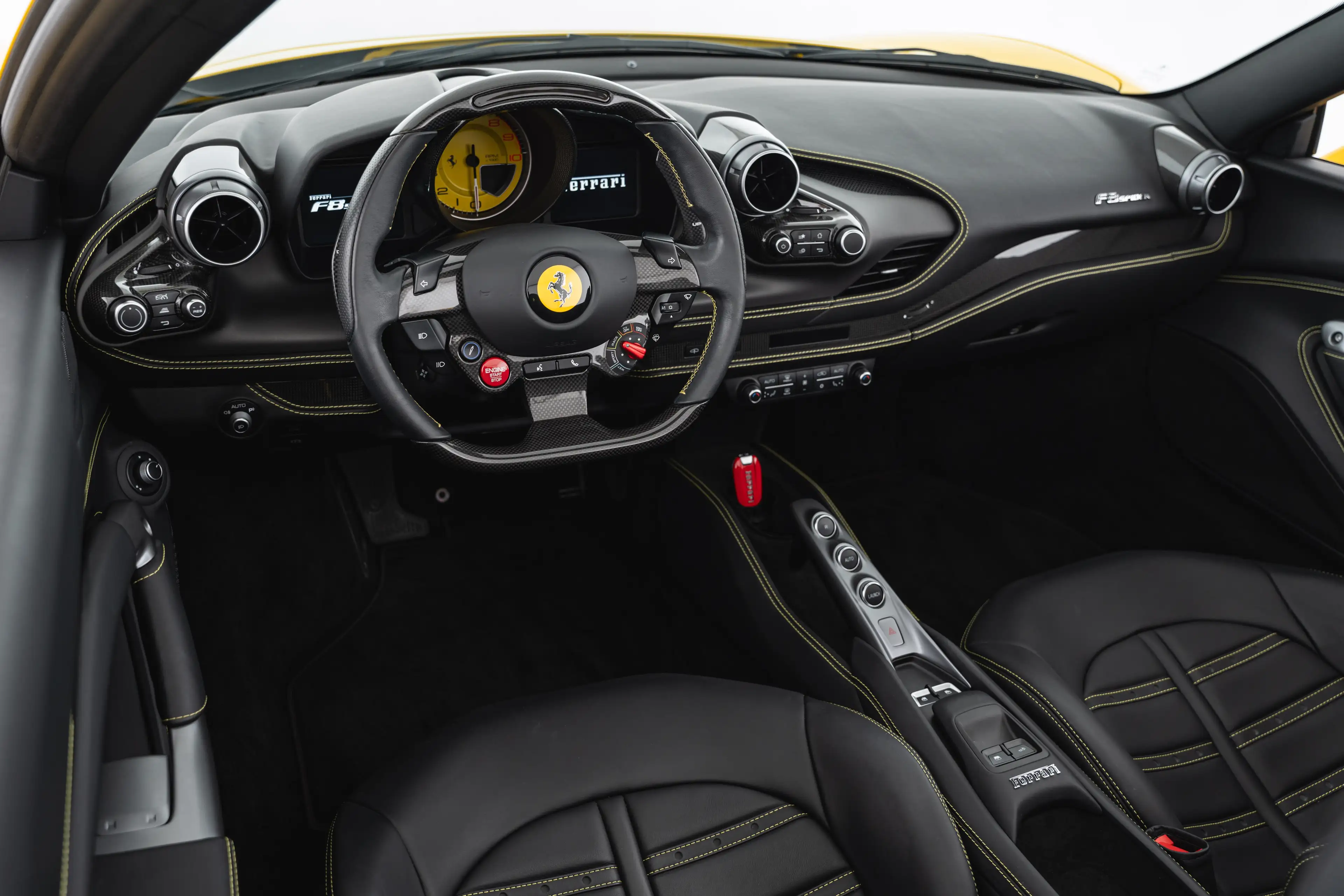 Ferrari F8 Spider — photo 12