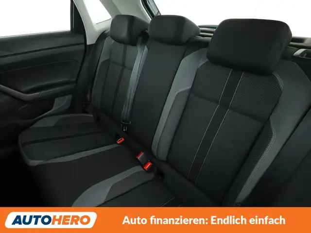 Volkswagen Polo view 14