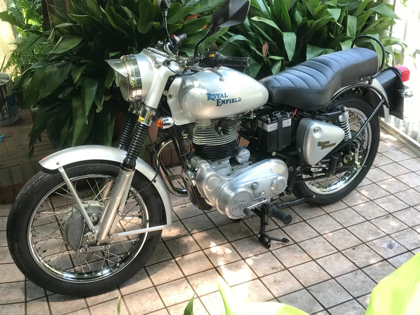 Royal Enfield Bullet 500 Zilver - 1
