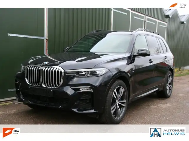 BMW X7 XDrive40i High Executive, M-SPORT, SKY-LOUNGE PANO