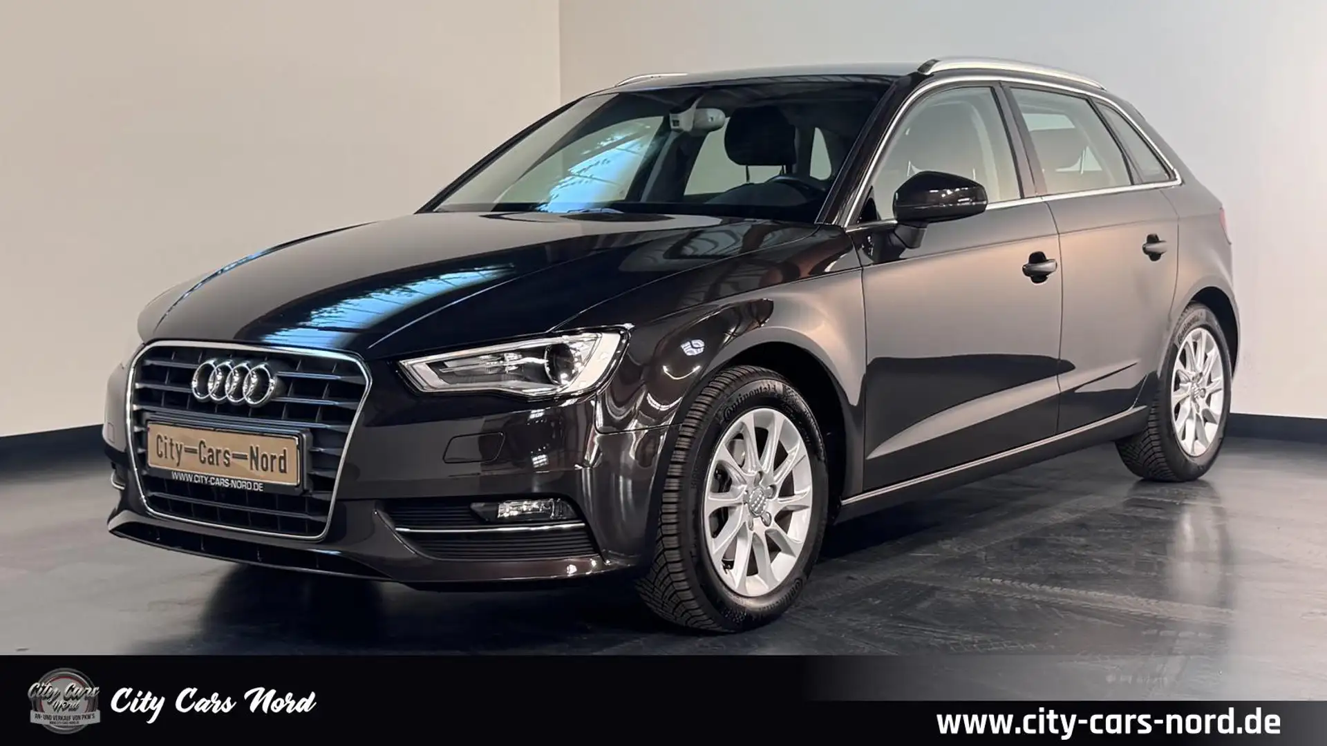 Audi A3 Sportback TEMPO-SHZ-XENON-PDC Brun - 1