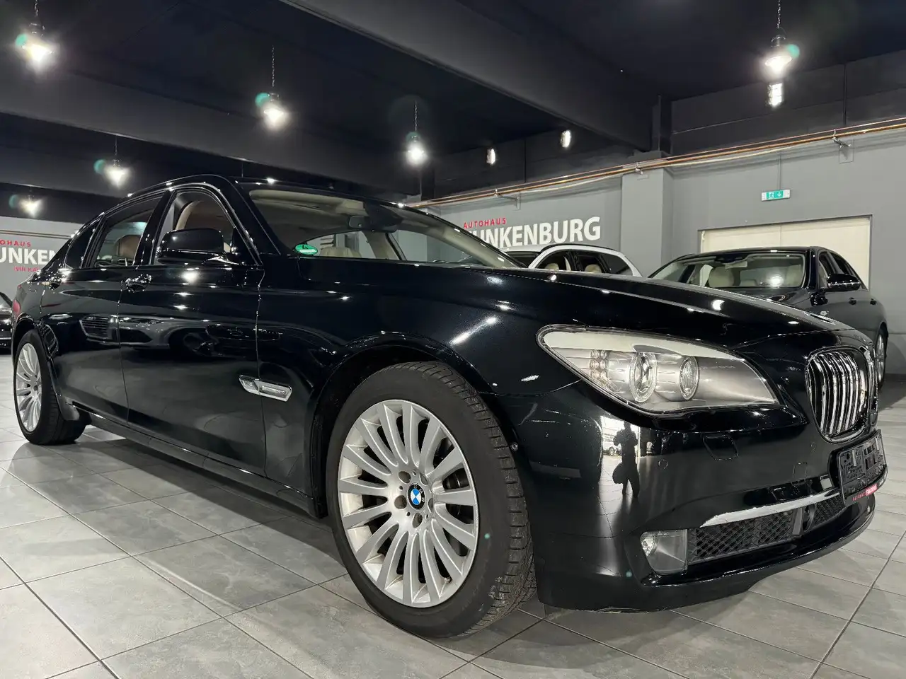 BMW 760