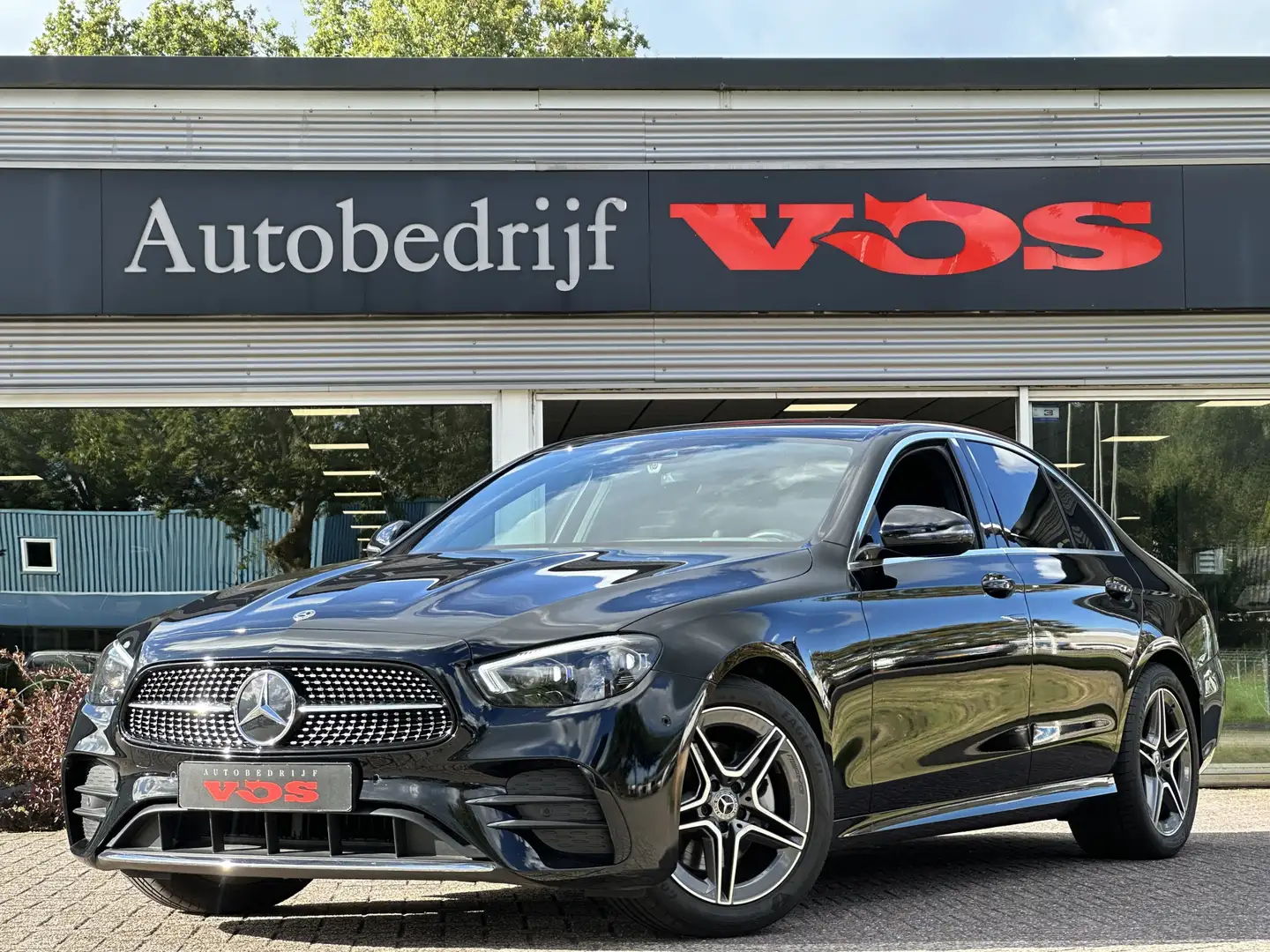 Mercedes-Benz E 200 AMG-Line | Memory | Augmented reality | Camera Noir - 1