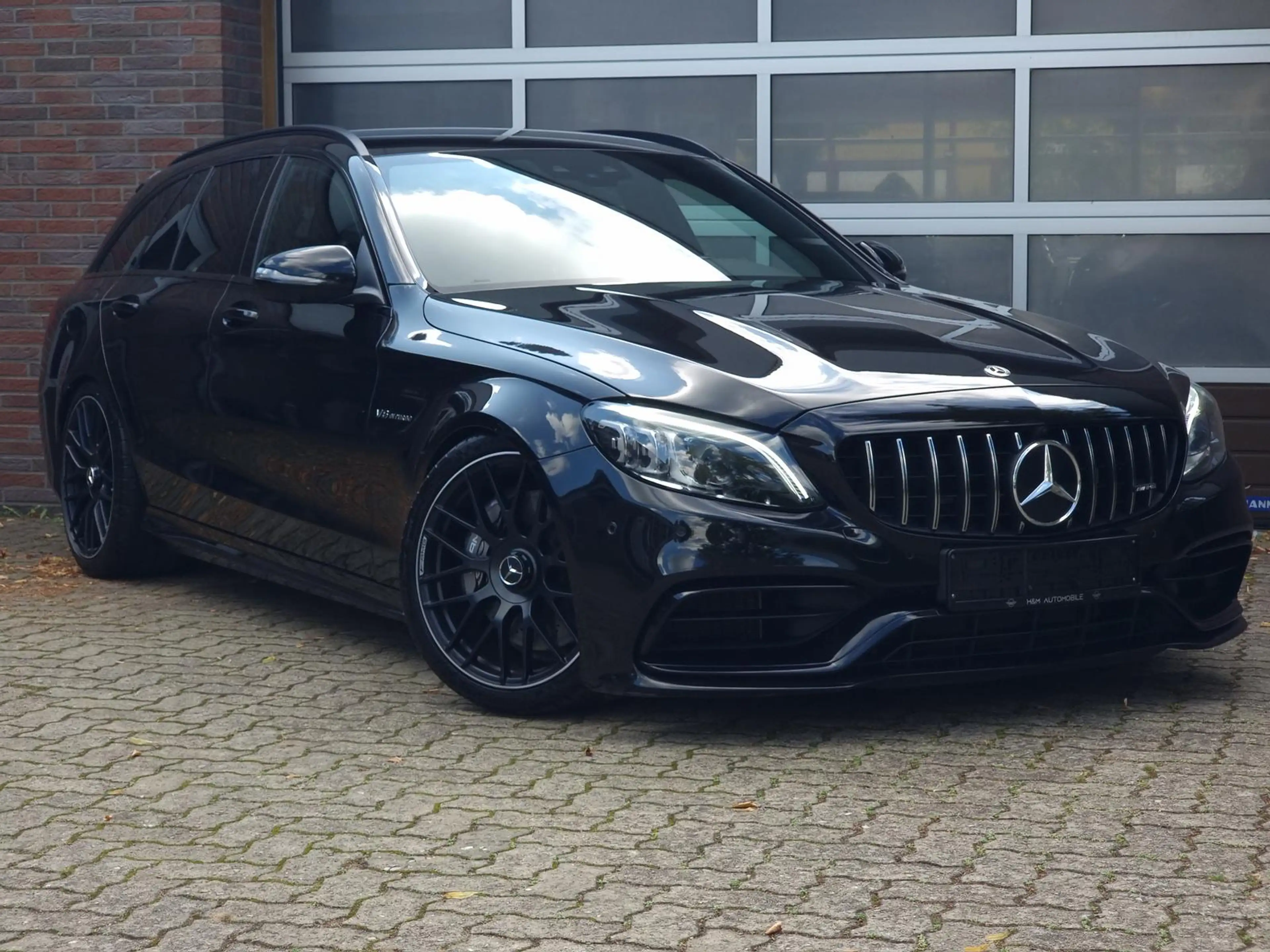 Mercedes-Benz C 63 AMG C63 AMG T~Schalensitze/Carbon / IWC / SportAbgas — photo 2