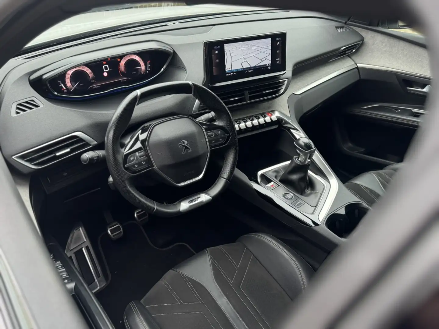 Peugeot 5008 1.2 PureTech GT-Line 7-Persoons 360 Lane Wit - 2