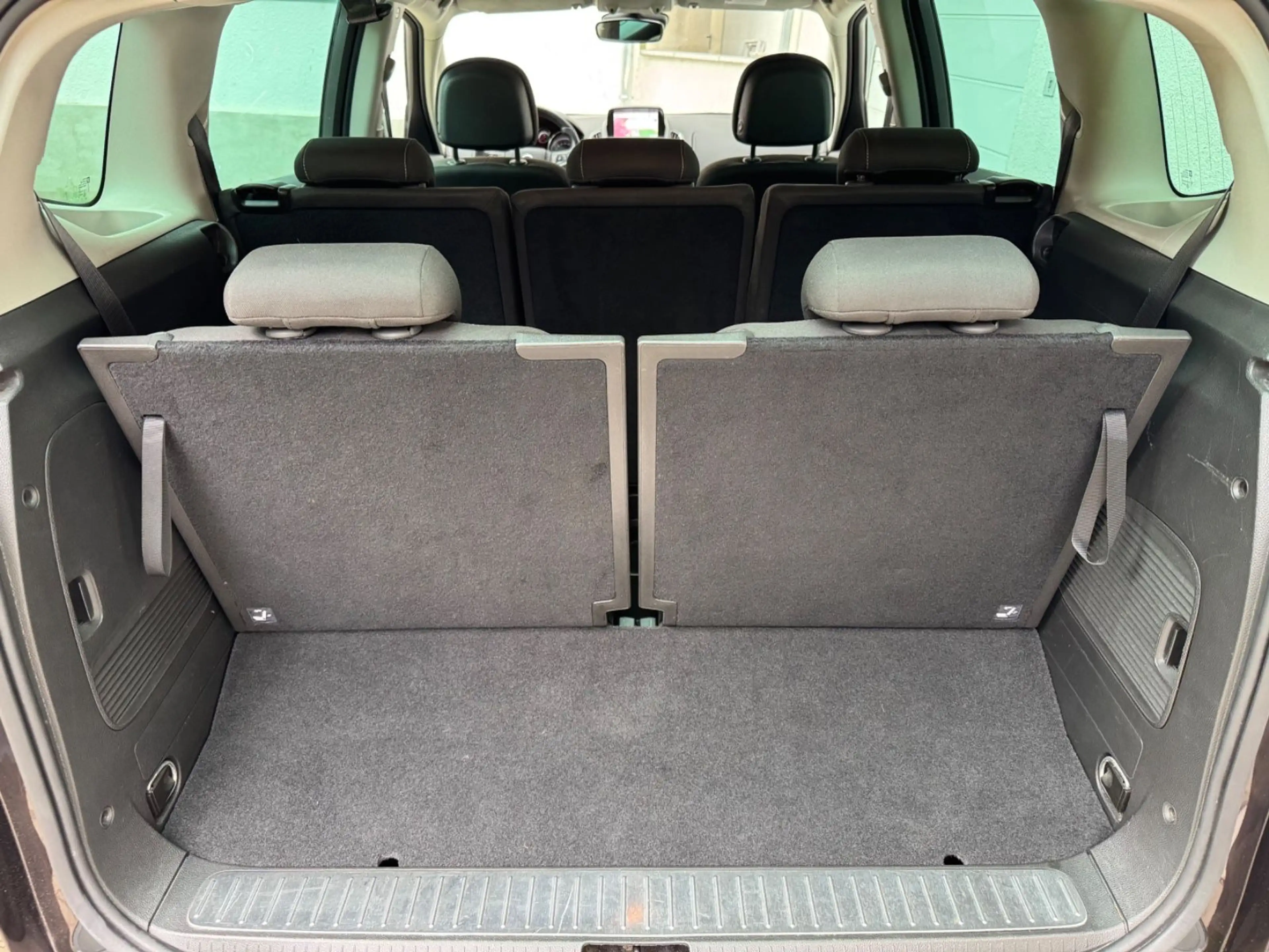 Opel Zafira Tourer Innovation 2.0 CRDI Automat. 7Sitz — photo 23