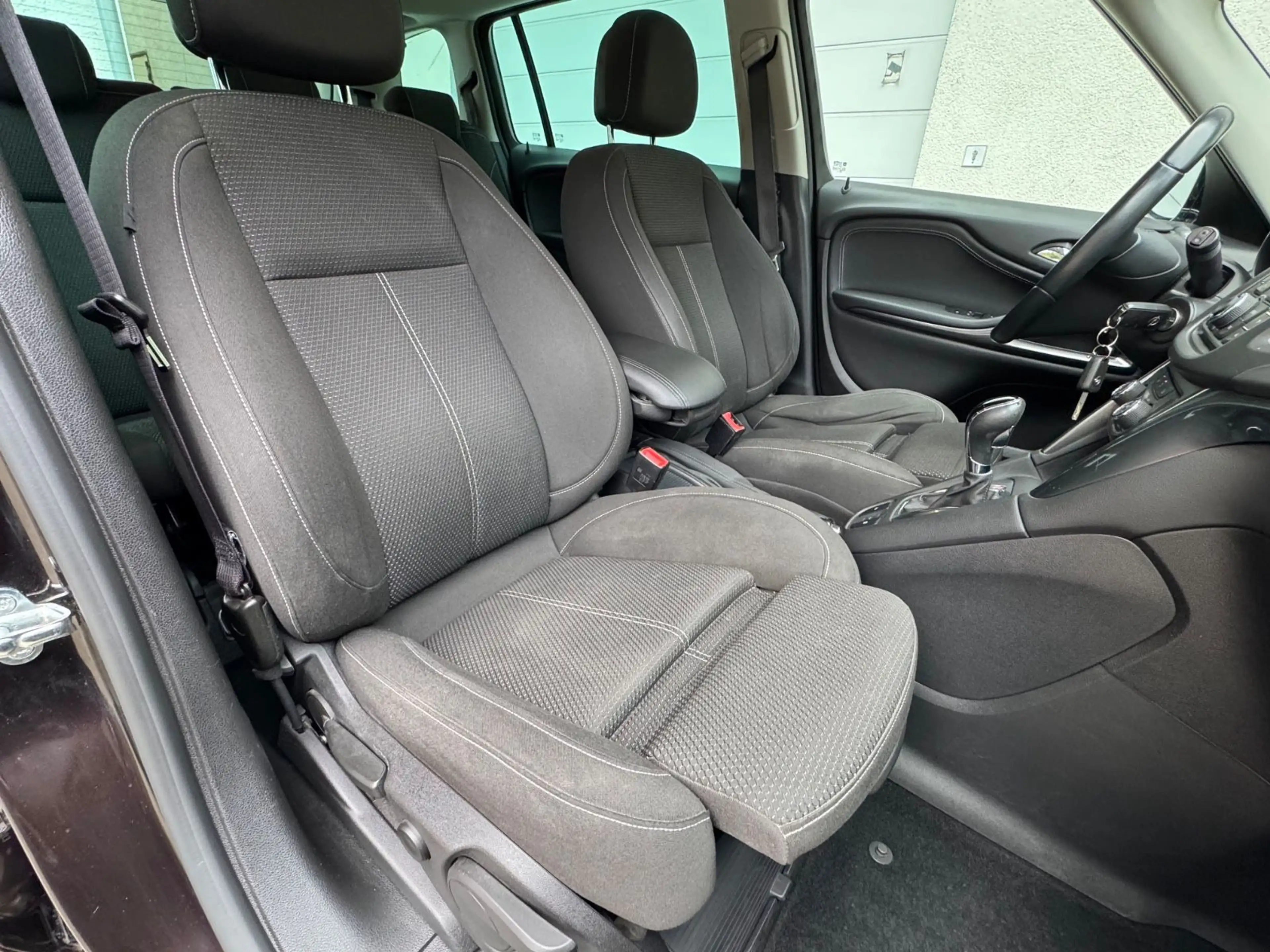 Opel Zafira Tourer Innovation 2.0 CRDI Automat. 7Sitz — photo 17