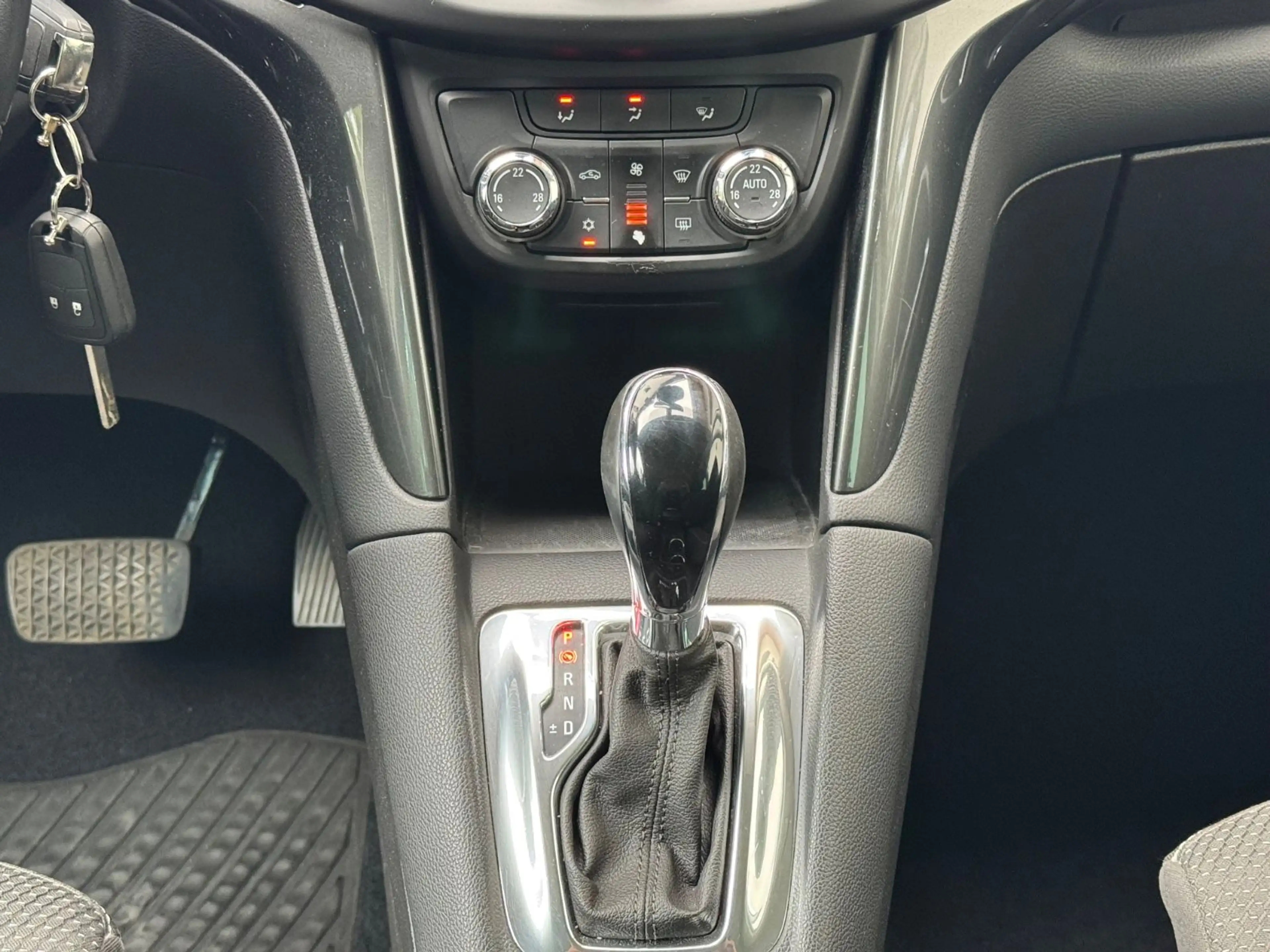 Opel Zafira Tourer Innovation 2.0 CRDI Automat. 7Sitz — photo 10