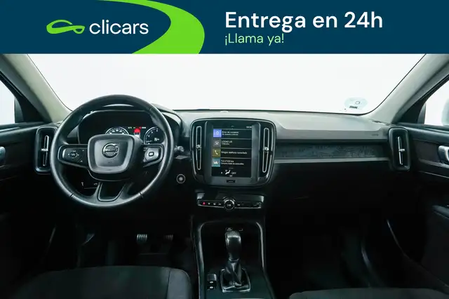 Volvo XC40 view 13