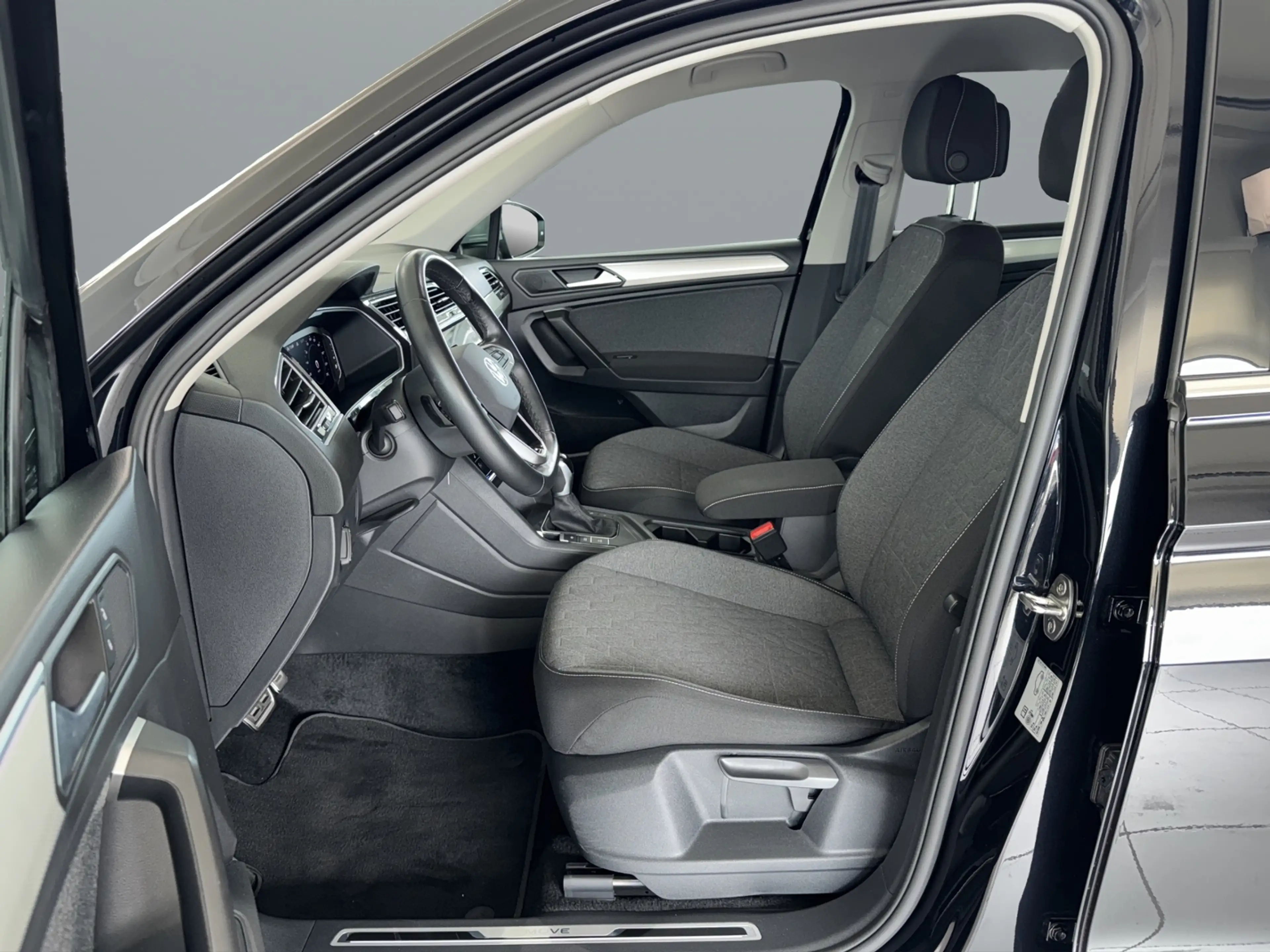 Volkswagen Tiguan Allspace Move 1.5TSI DSG *DC Pro*AHK*LED* — photo 12