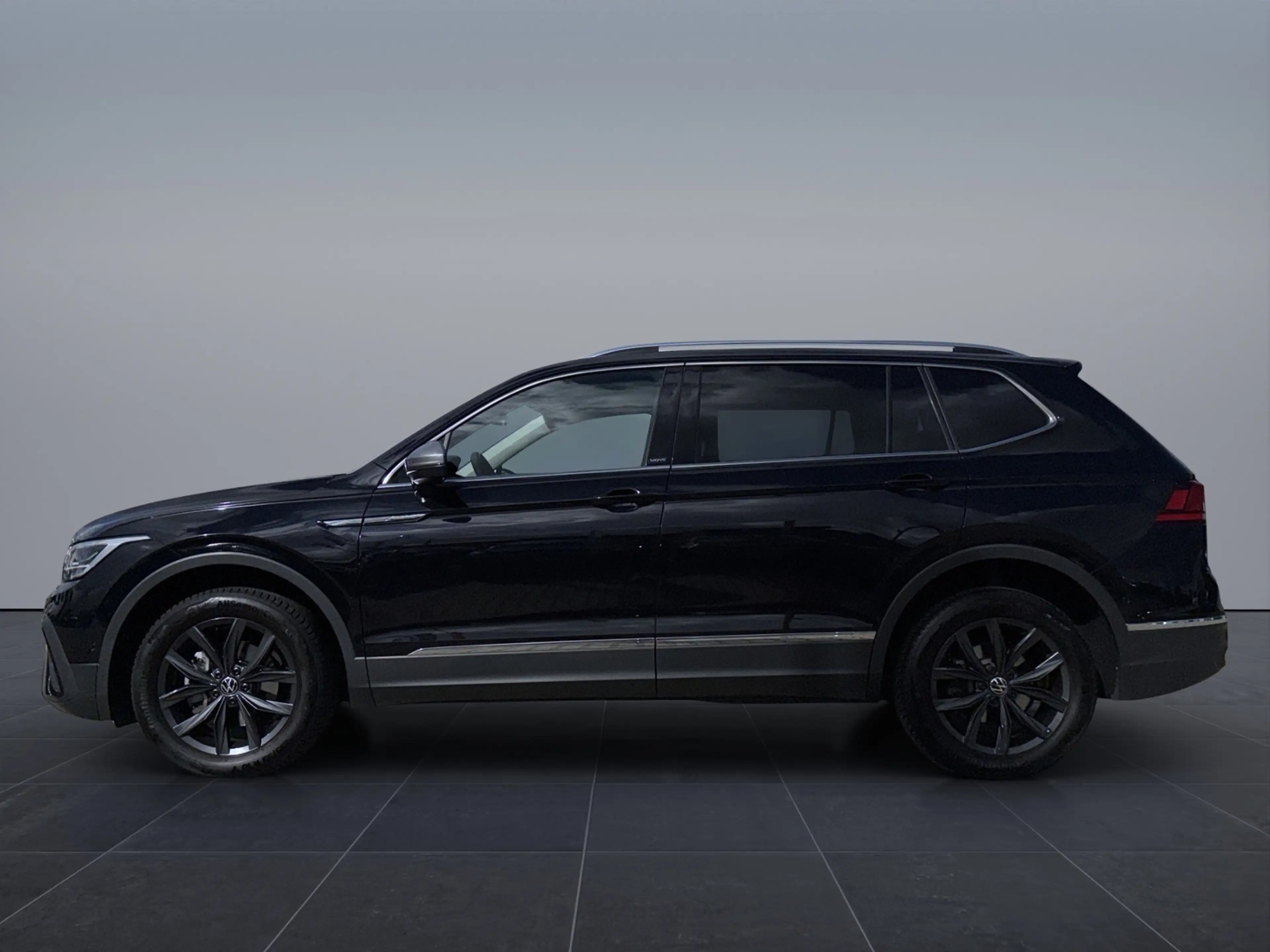 Volkswagen Tiguan Allspace Move 1.5TSI DSG *DC Pro*AHK*LED* — photo 4