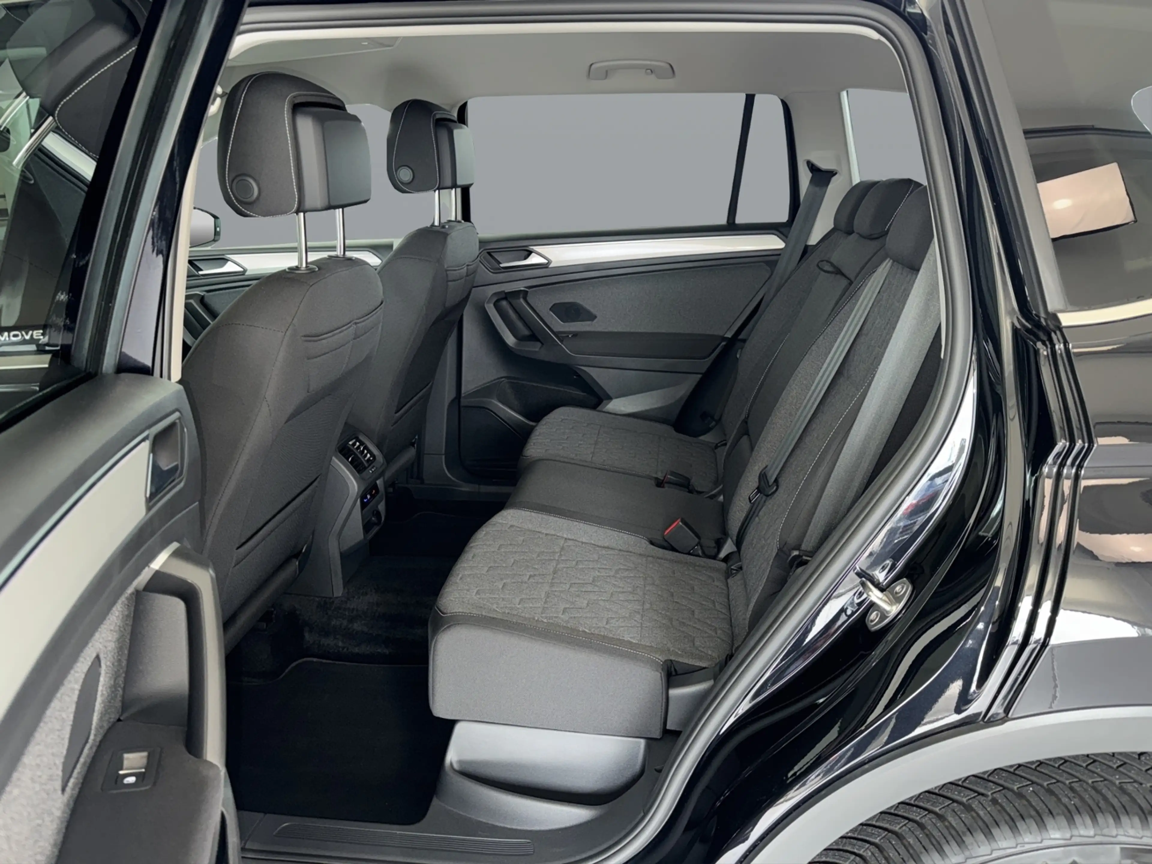 Volkswagen Tiguan Allspace Move 1.5TSI DSG *DC Pro*AHK*LED* — photo 13