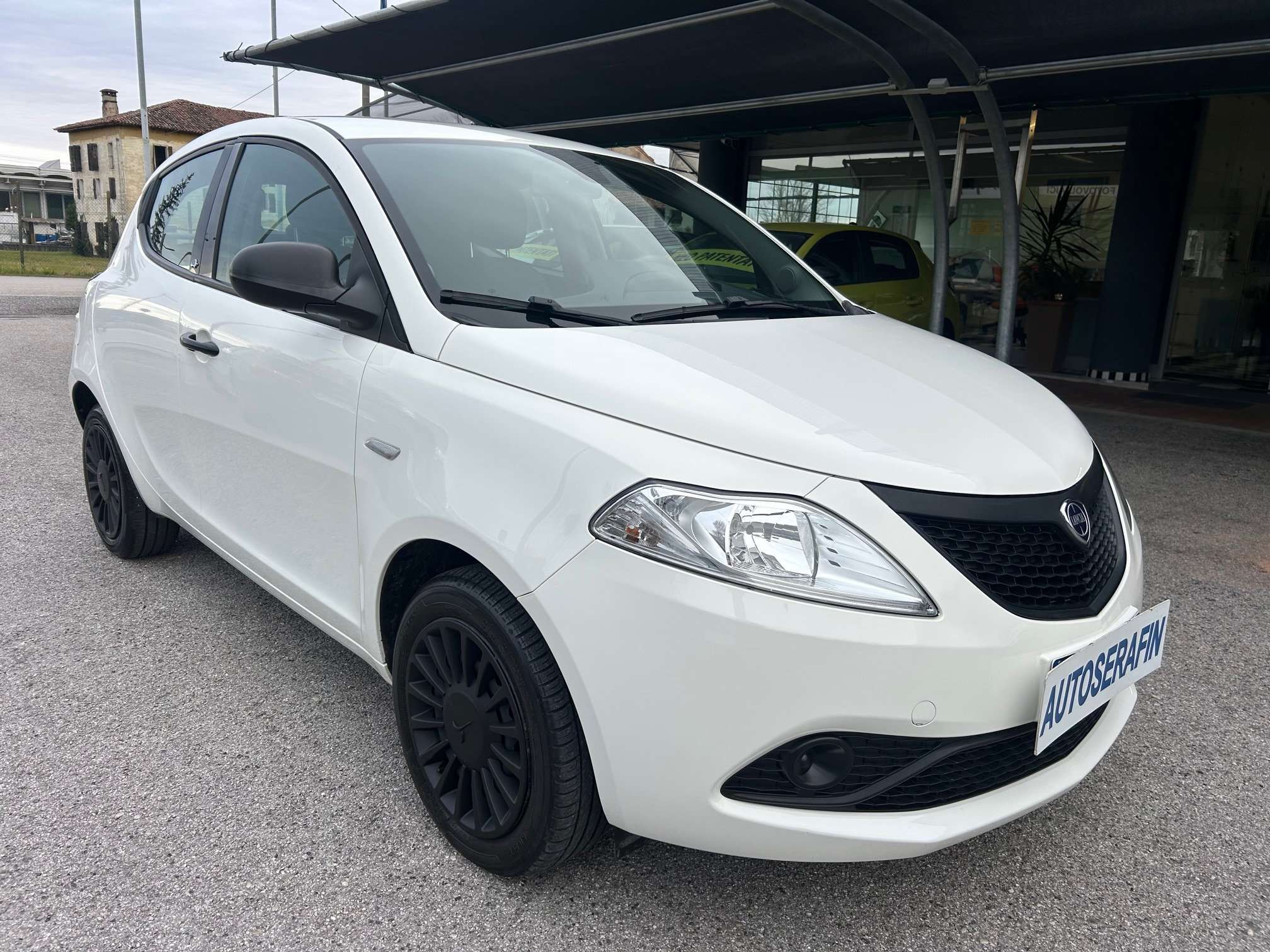 Lancia Ypsilon