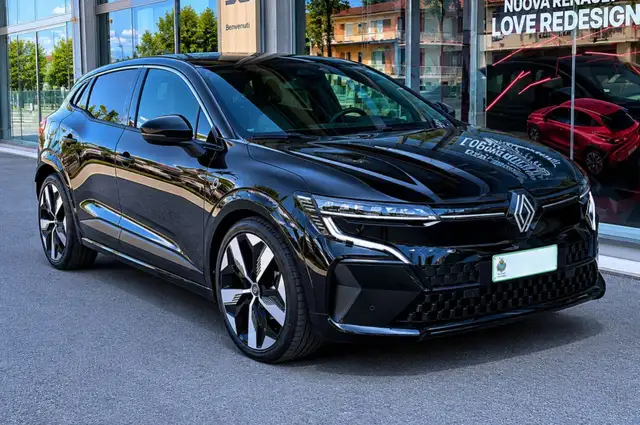 Renault Megane E-Tech RENAULT Megane E-Tech Electric Techno EV60 AC22  TARGATA SAN MARINO