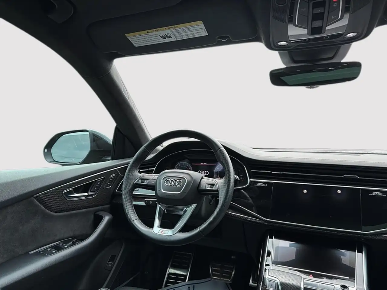 Audi SQ8 снимка Audi SQ8