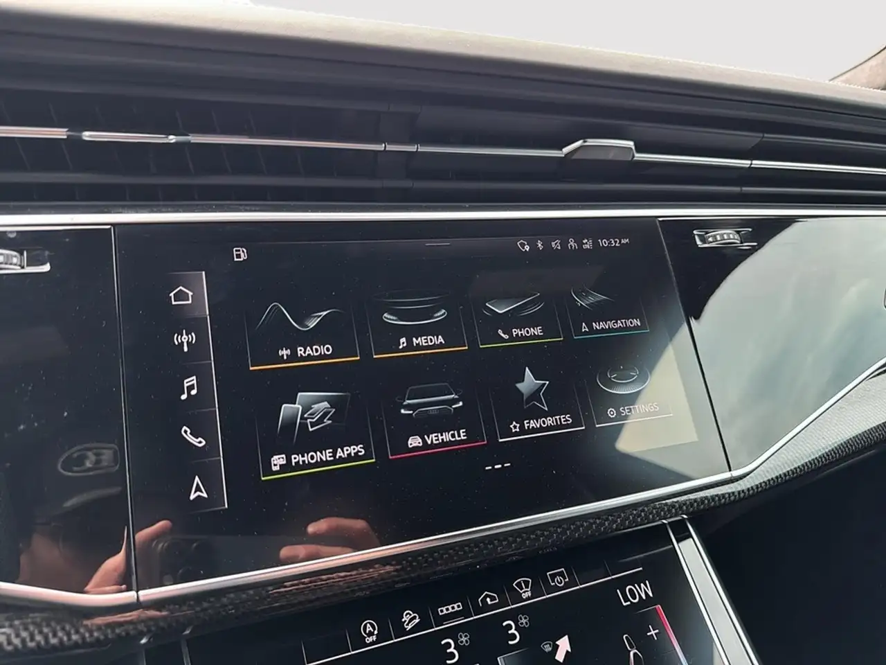 Audi SQ8 снимка Audi SQ8
