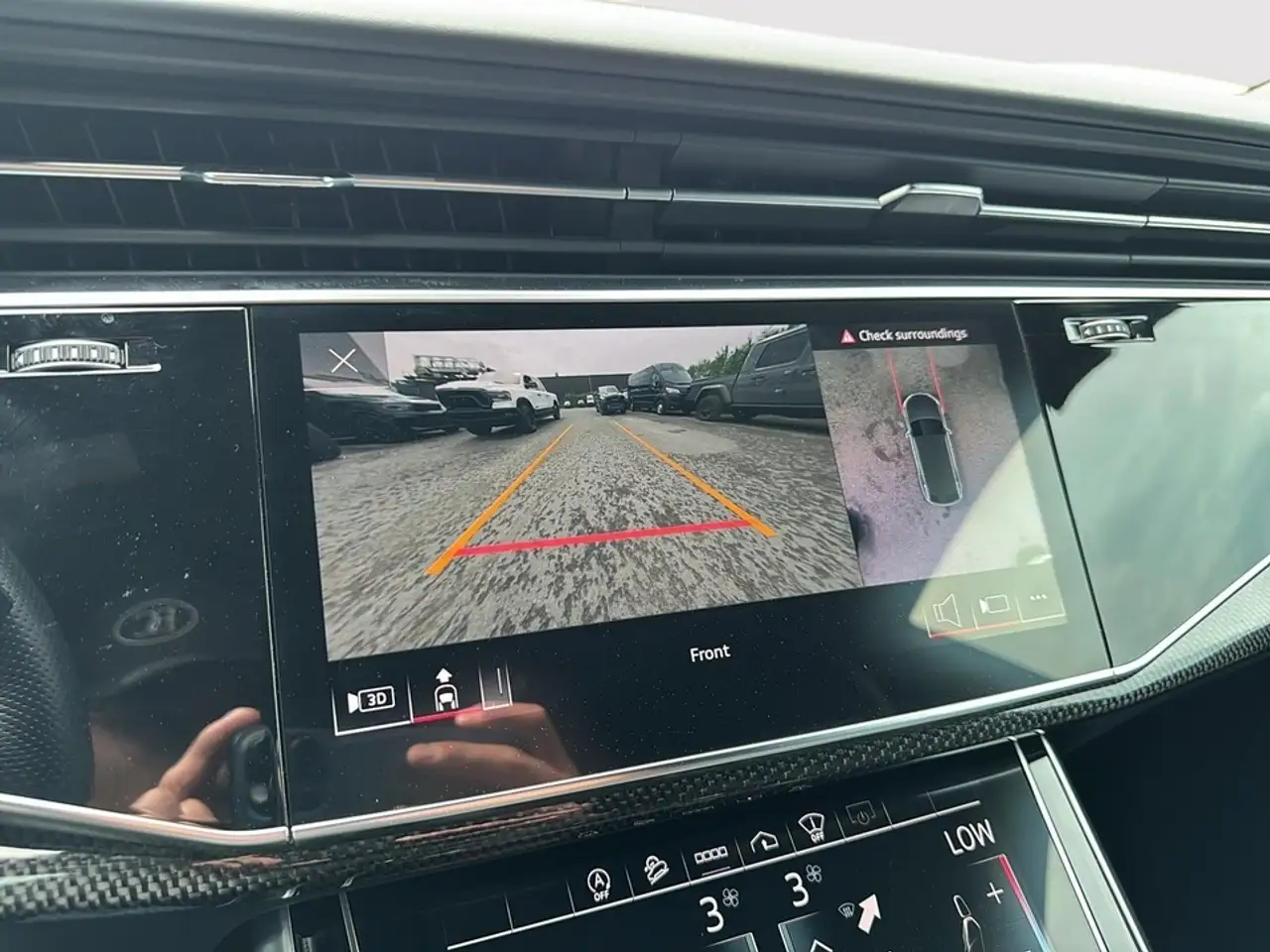 Audi SQ8 снимка Audi SQ8